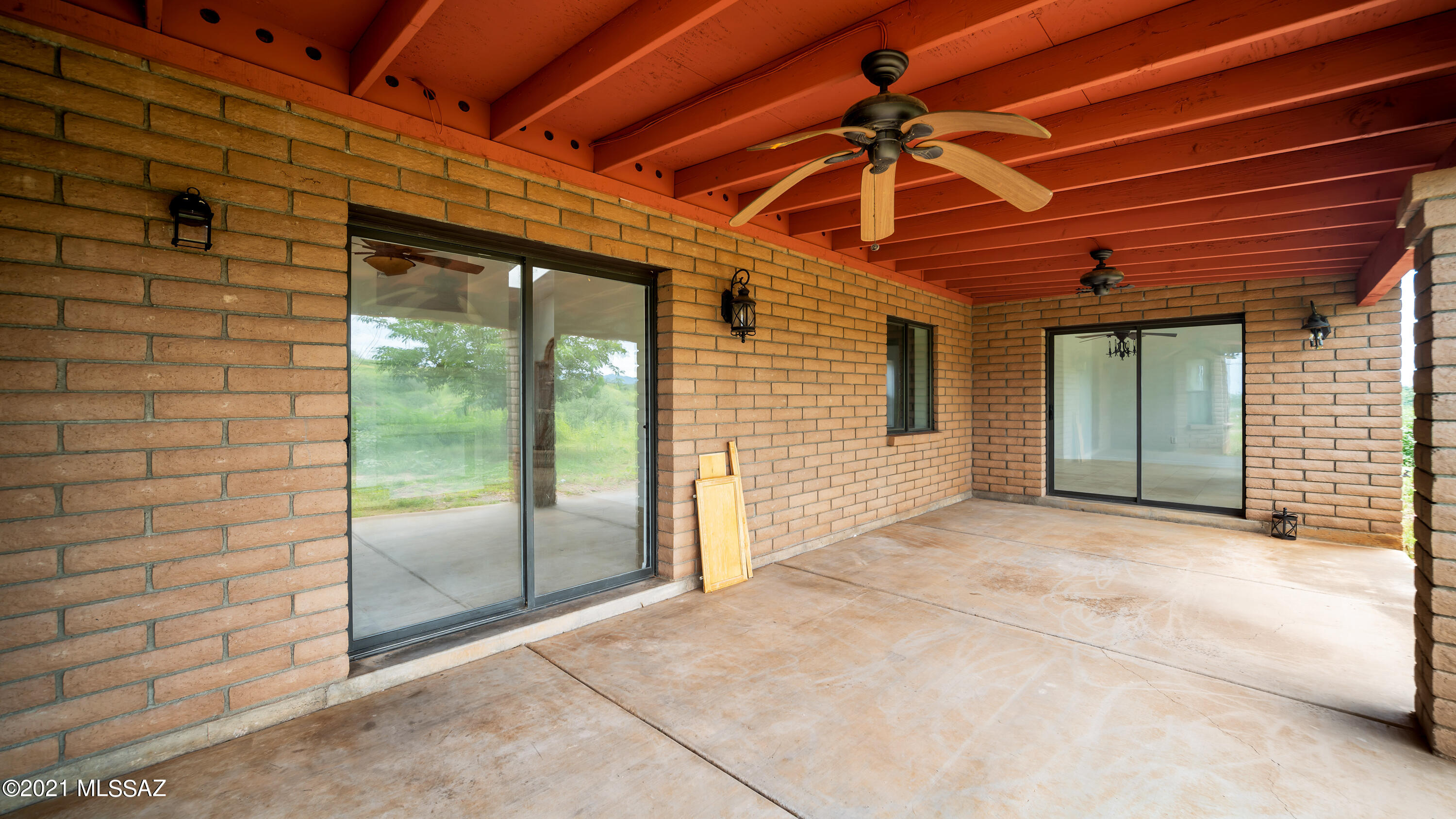248 Cuarzo Court