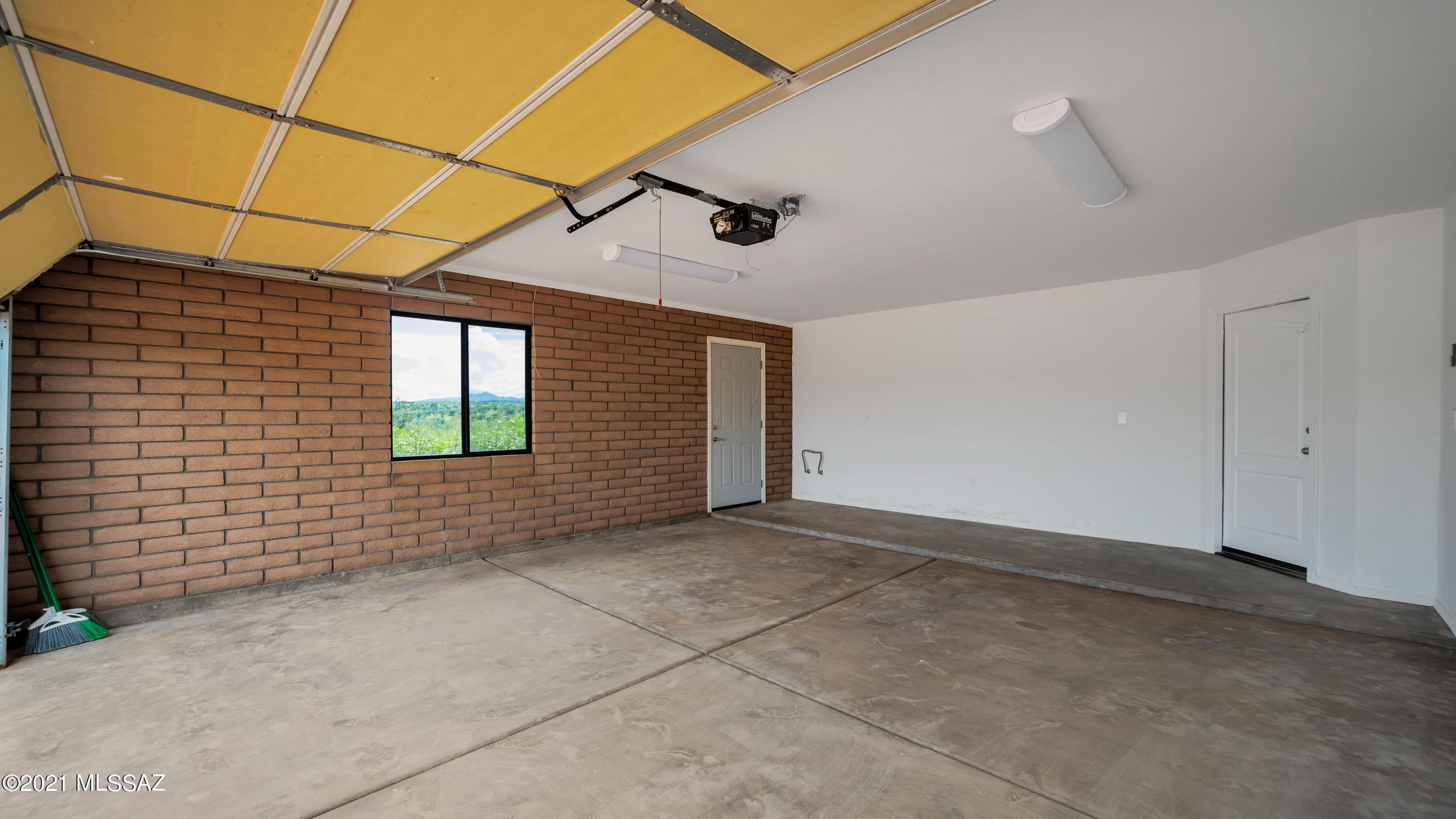 248 Cuarzo Court