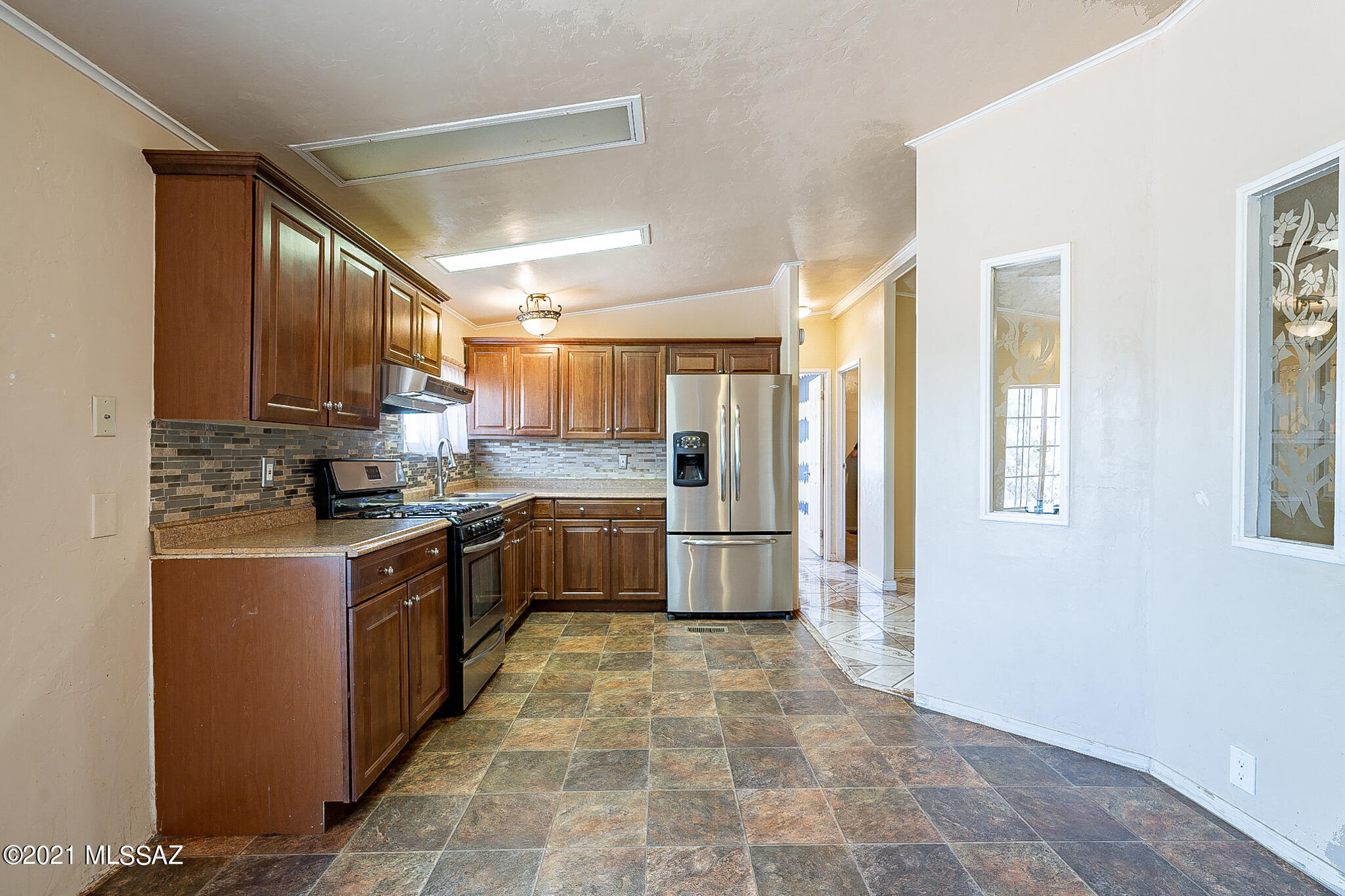 5251 W Elvado