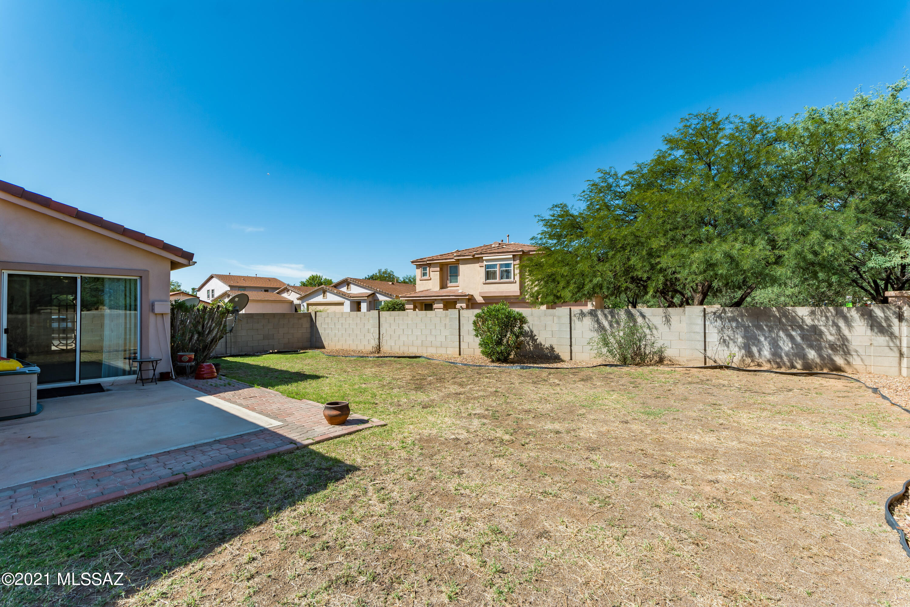 131 E Majesty Palm Place