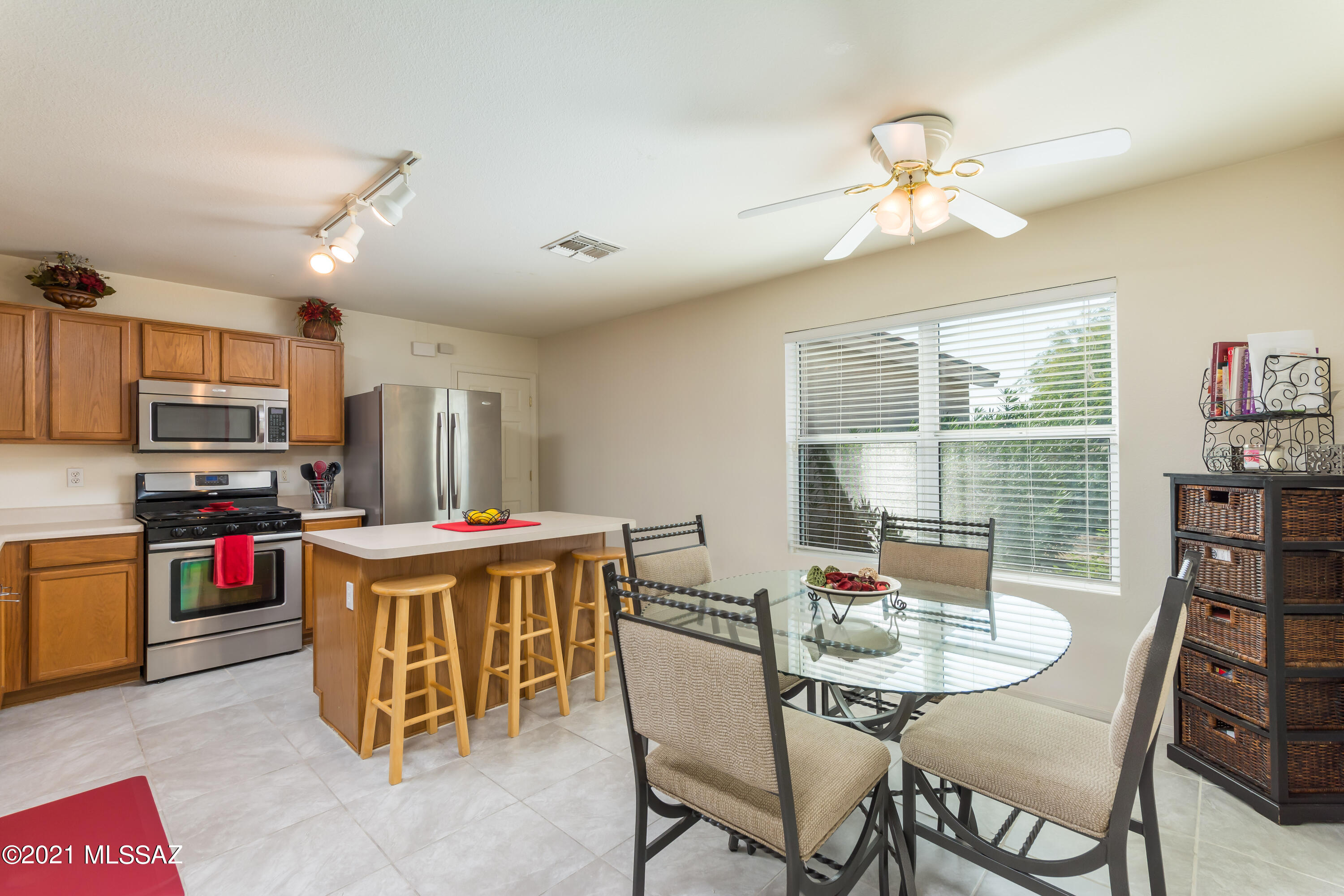 131 E Majesty Palm Place