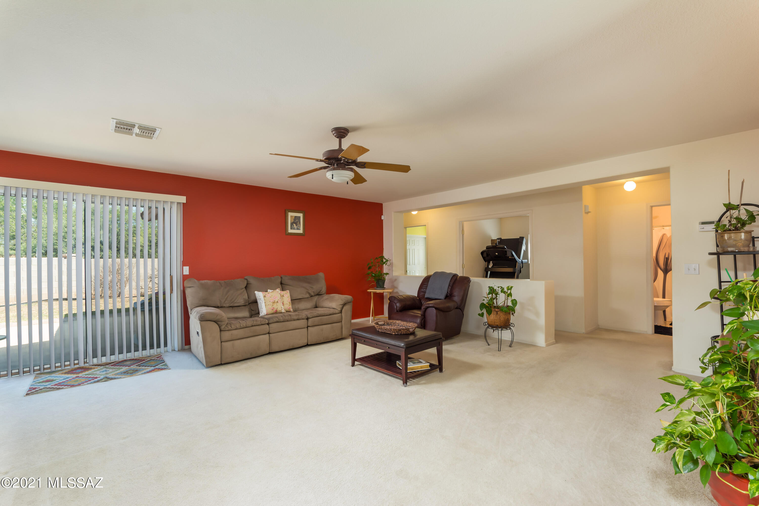 131 E Majesty Palm Place