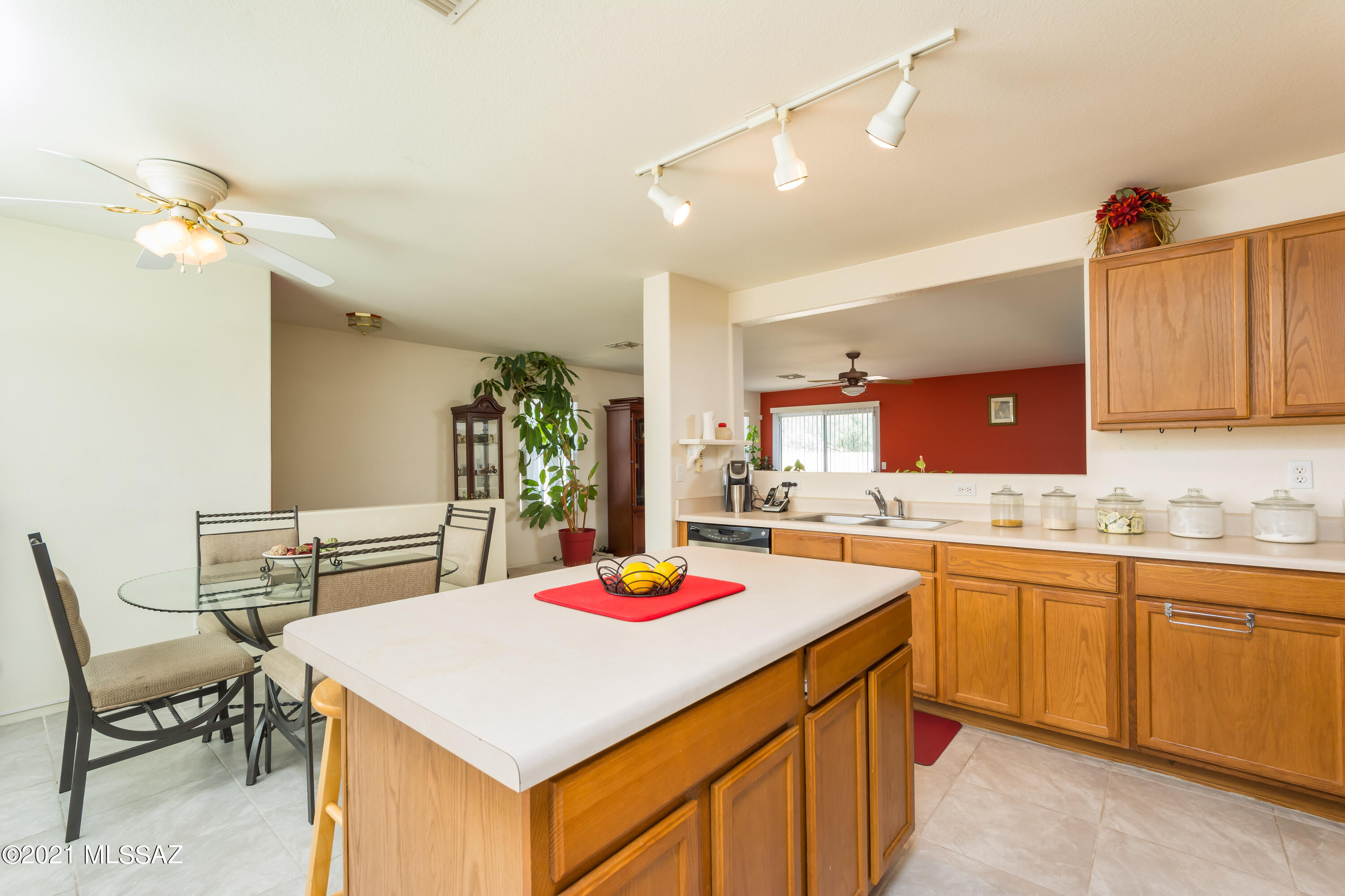 131 E Majesty Palm Place