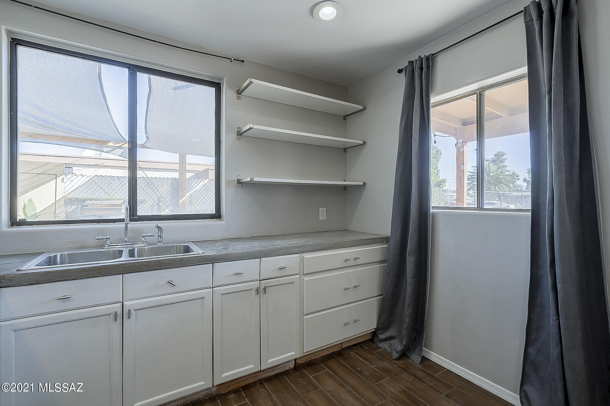 1622 W Circle A Drive