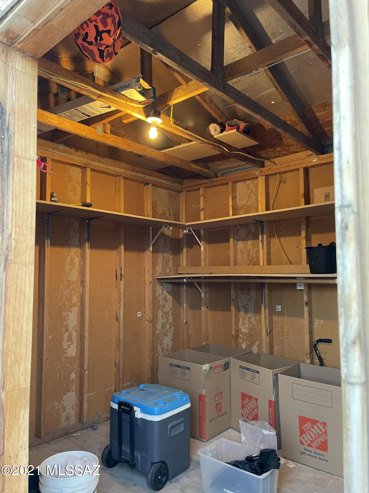 720 W Budmoore Terrace