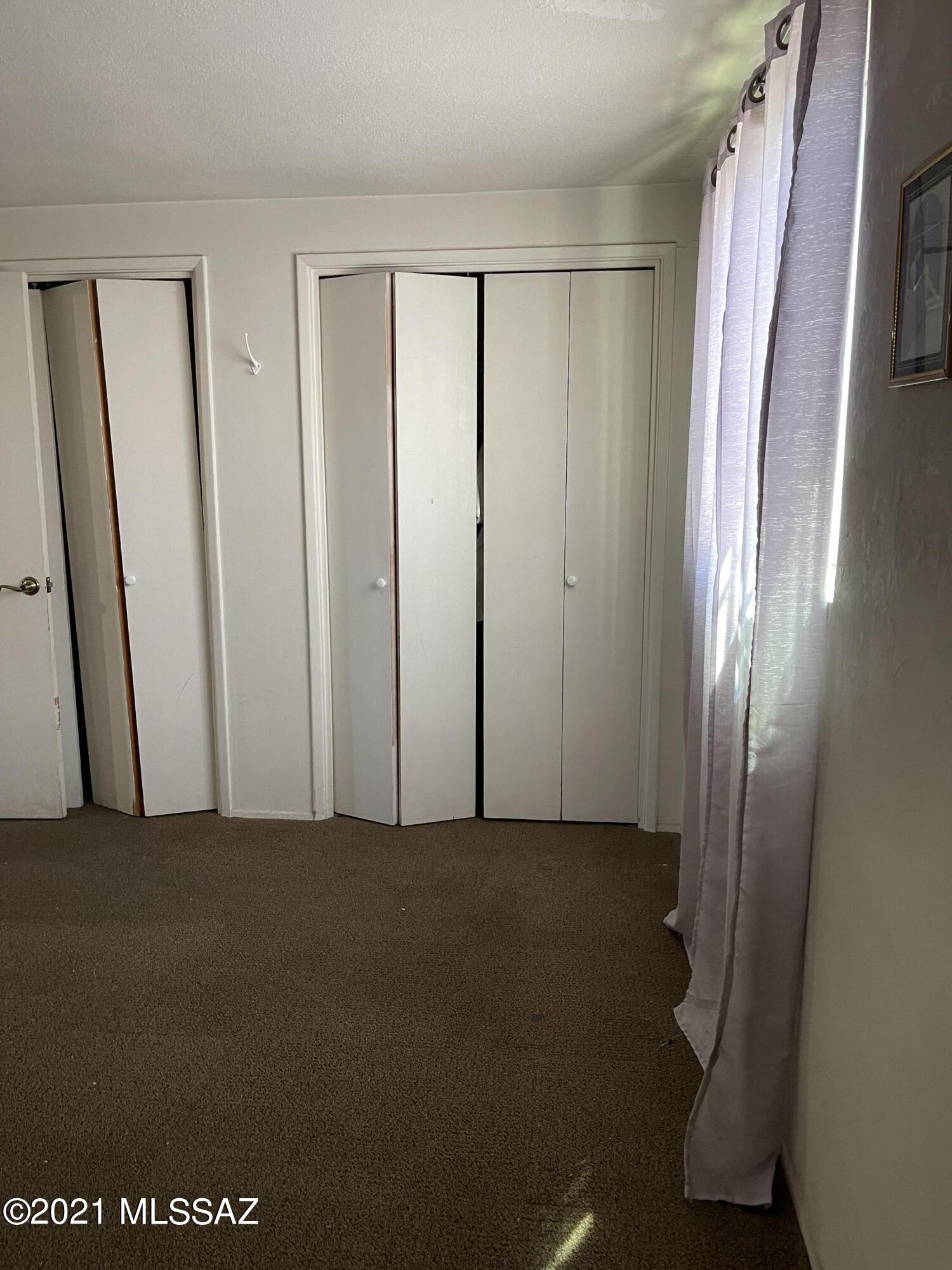 720 W Budmoore Terrace