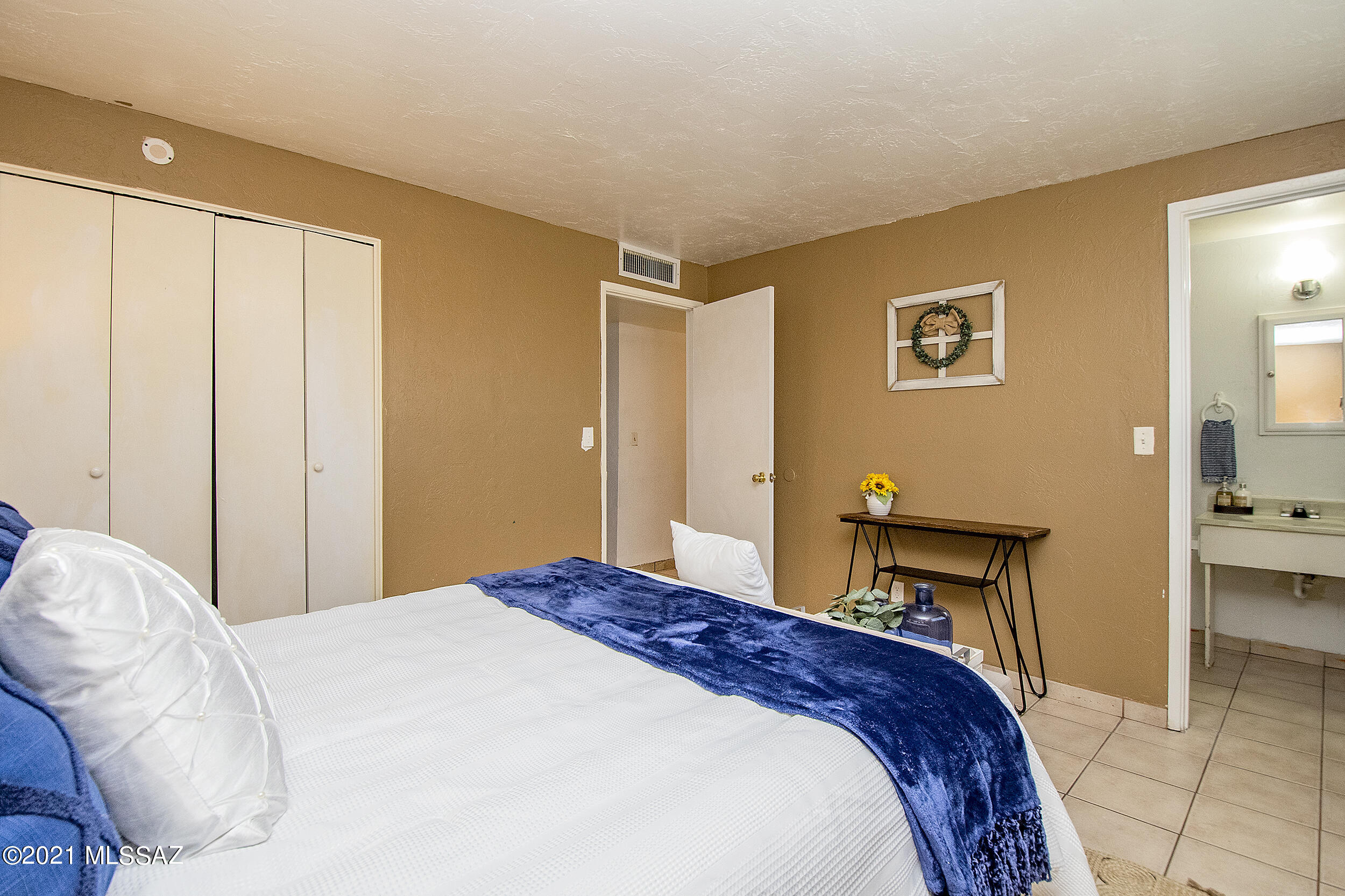 4840 S Calle Pamplona
