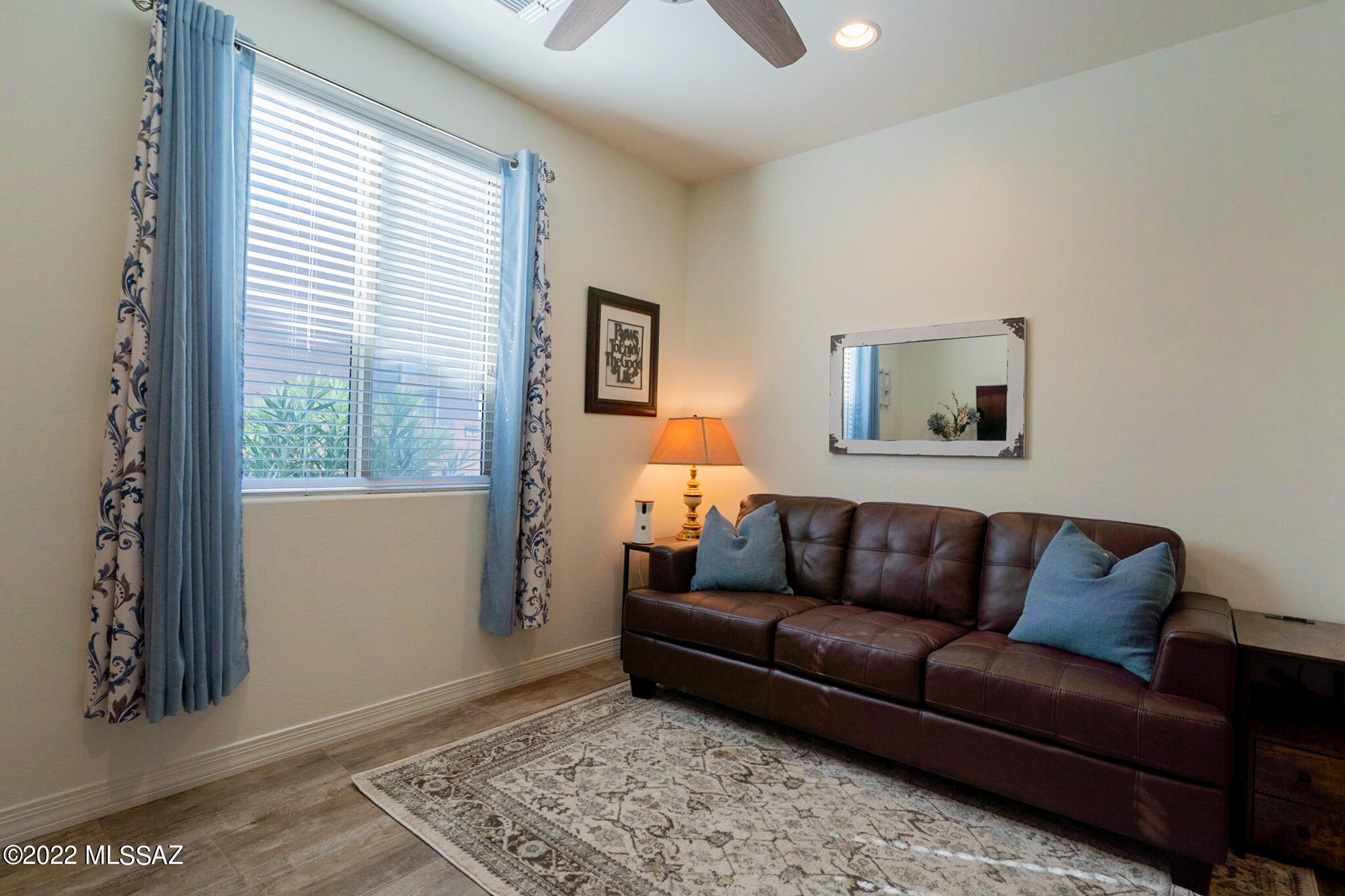 6440 E Via Jardin Verde