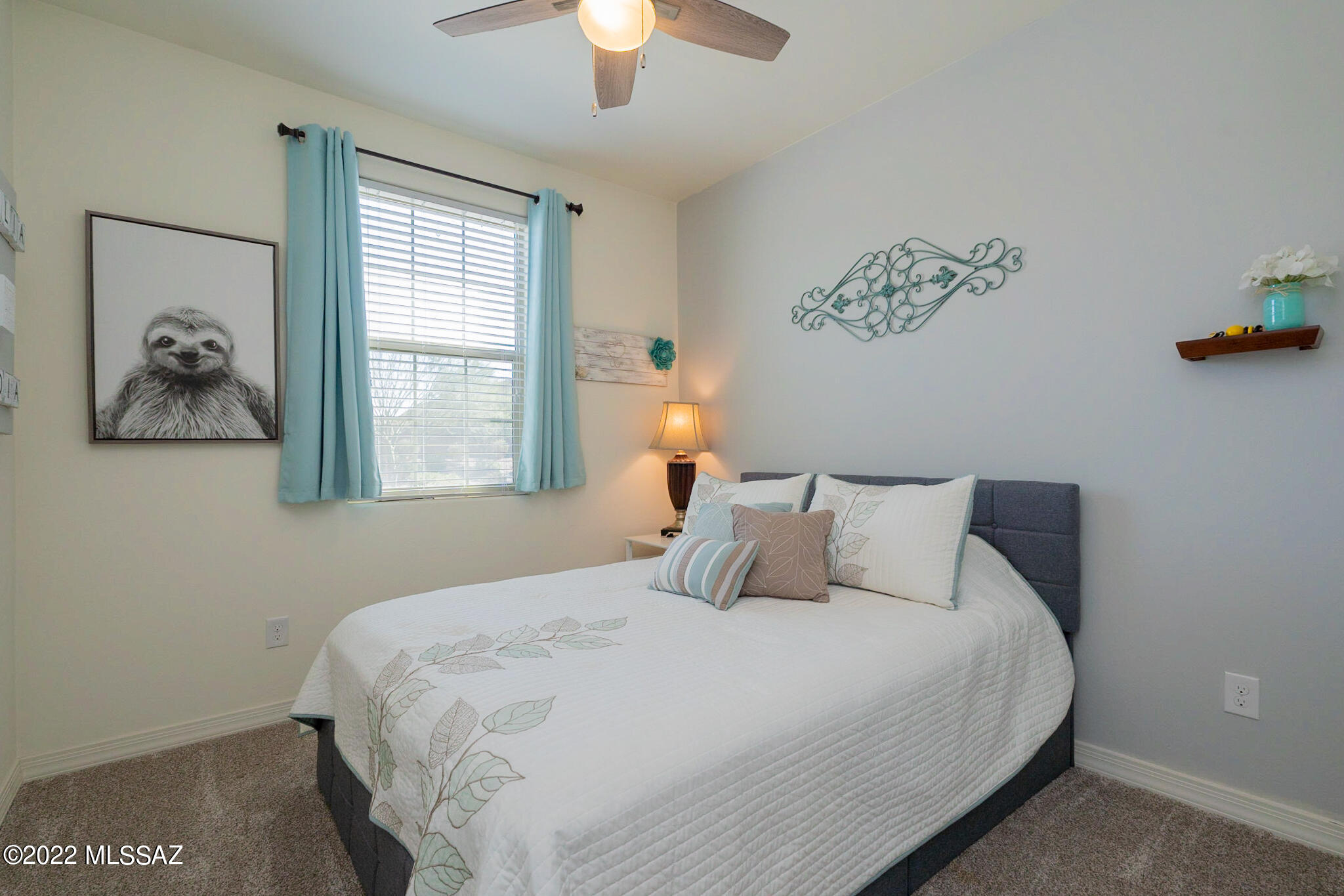 6440 E Via Jardin Verde