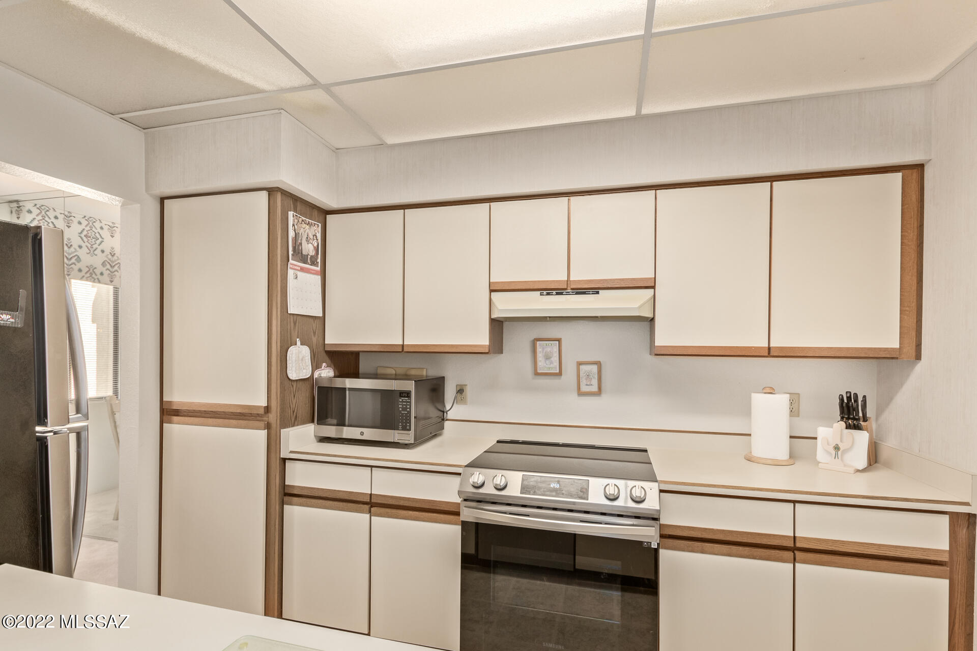 5500 N Valley View Road Unit: 216