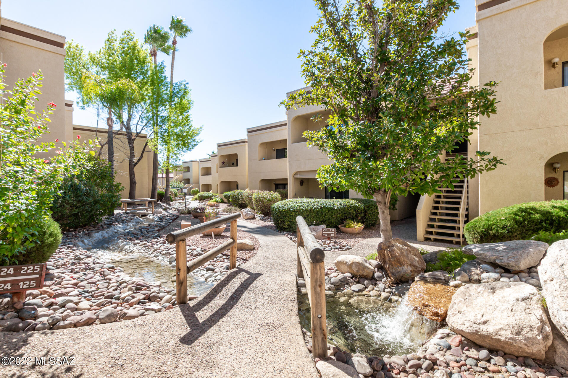 5500 N Valley View Road Unit: 216