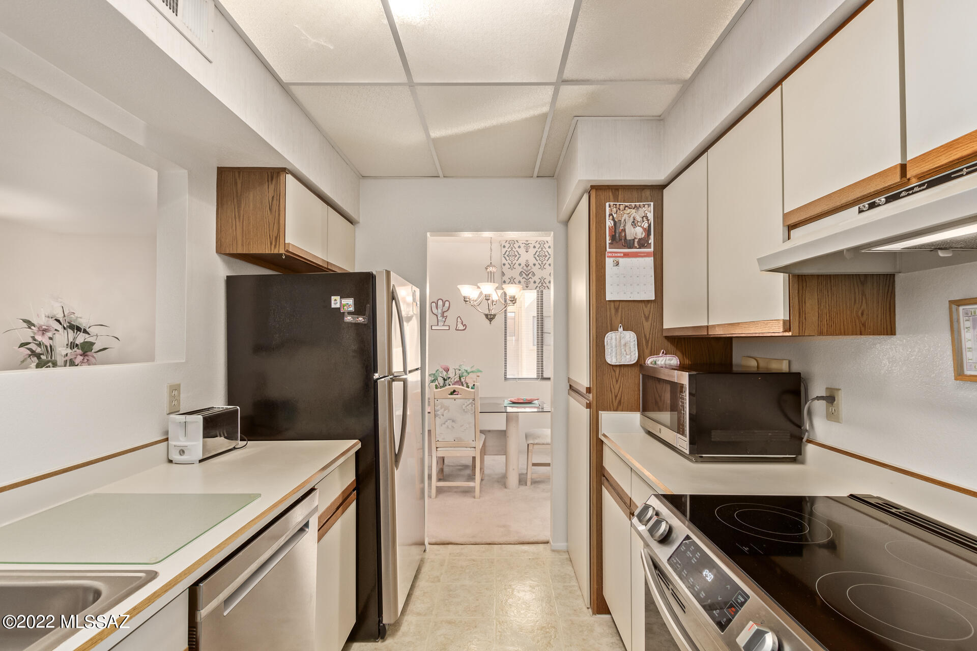5500 N Valley View Road Unit: 216