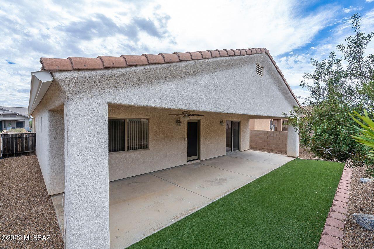 2243 N Avenida Del Petalo