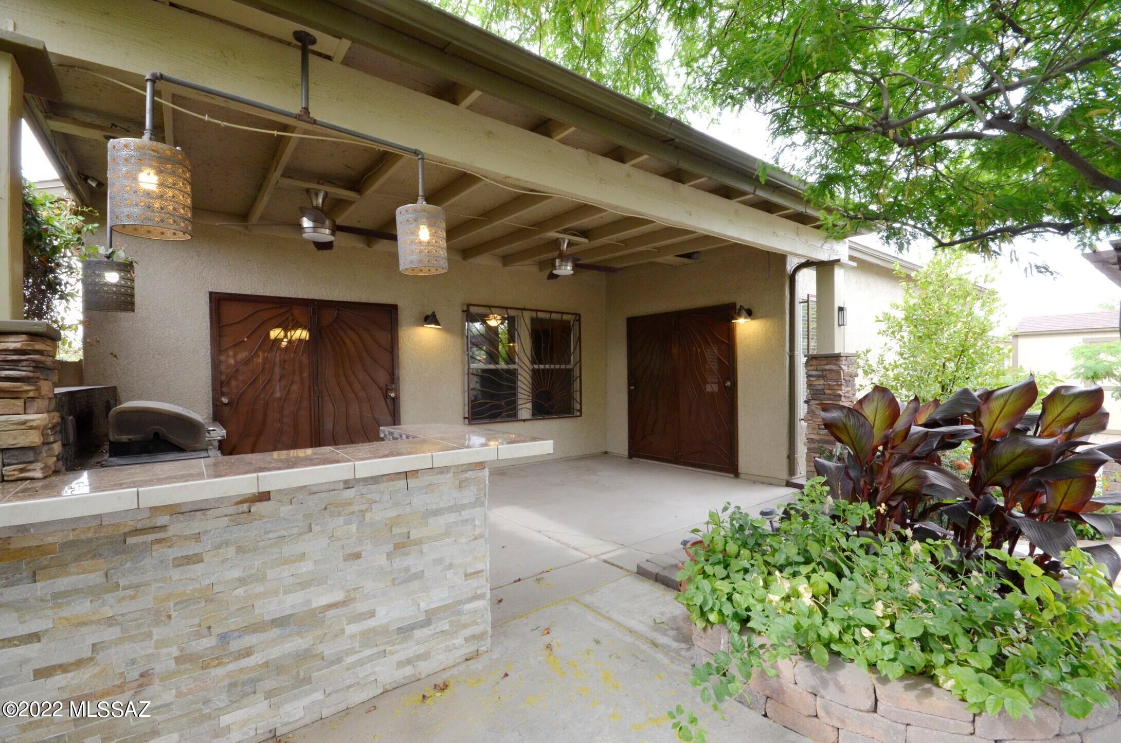 1569 W Deacon Drive