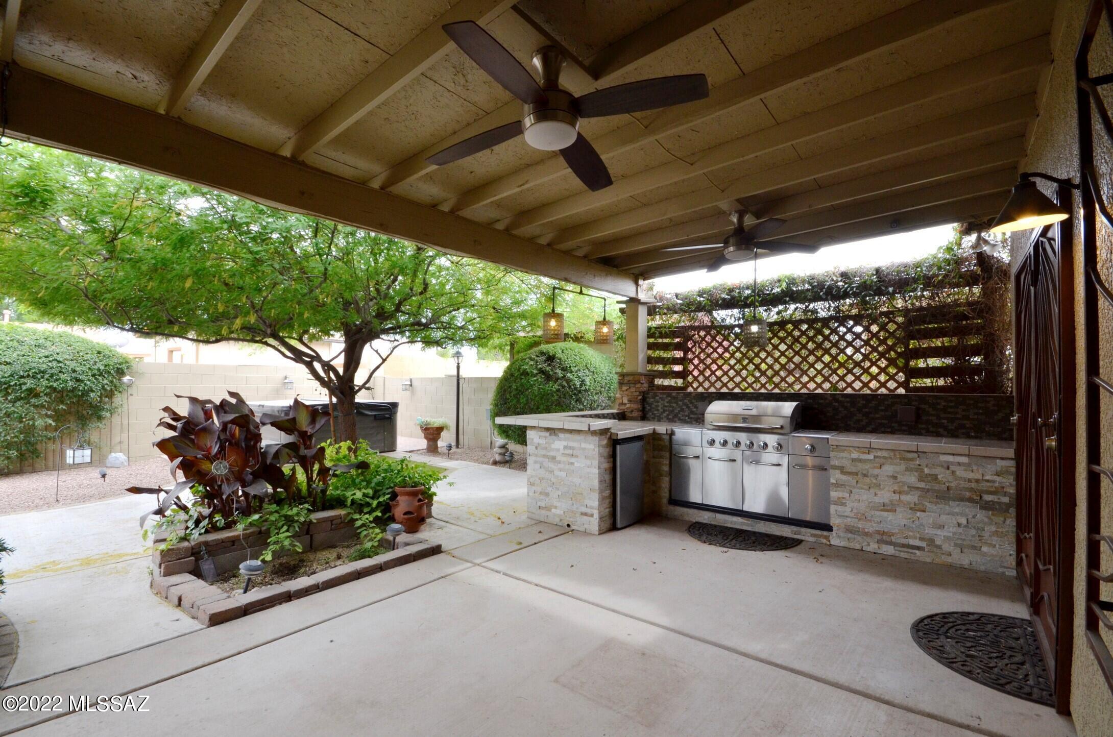 1569 W Deacon Drive
