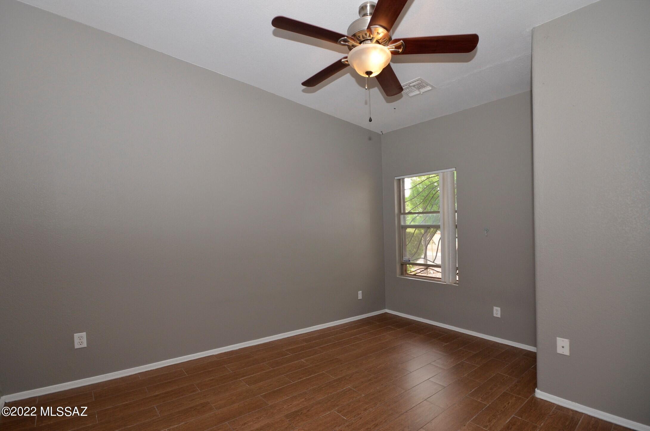 1569 W Deacon Drive