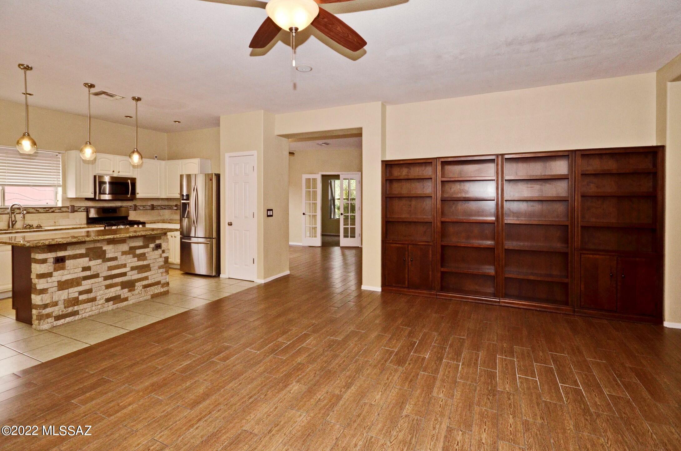 1569 W Deacon Drive