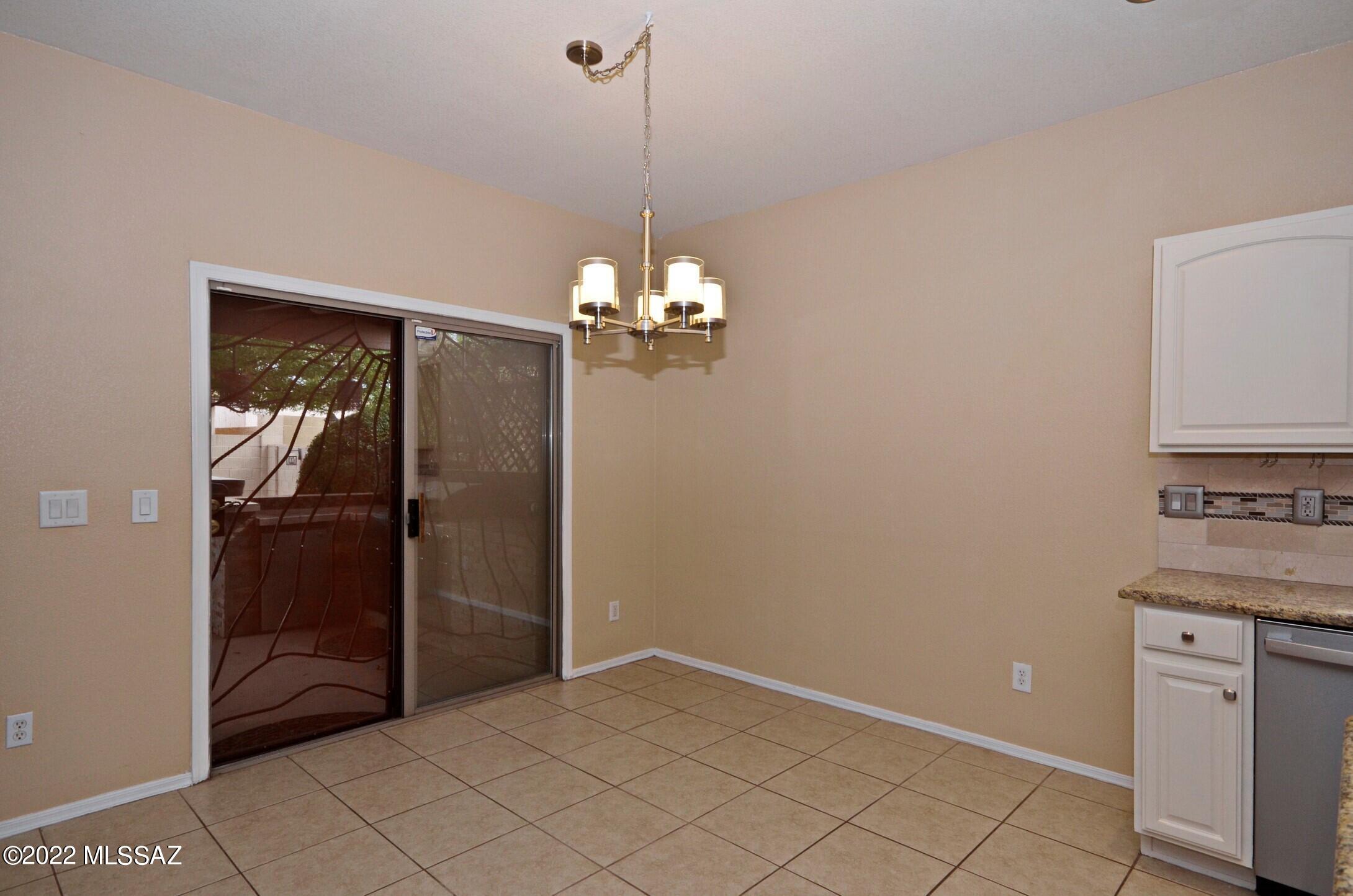 1569 W Deacon Drive