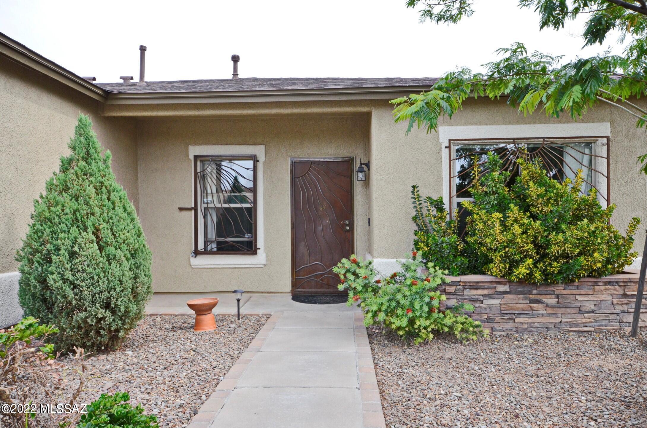 1569 W Deacon Drive