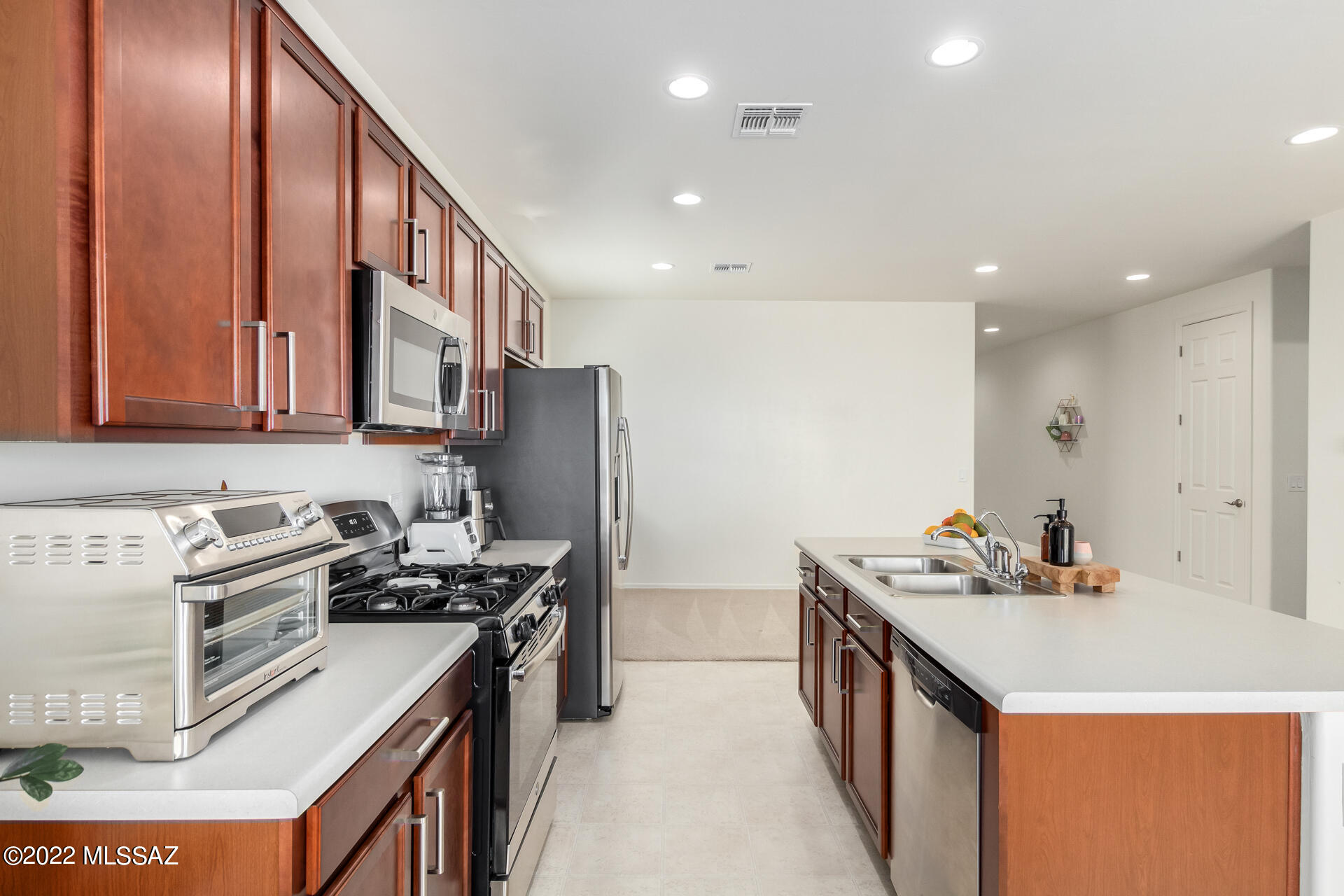 7718 W Valkyrie Way