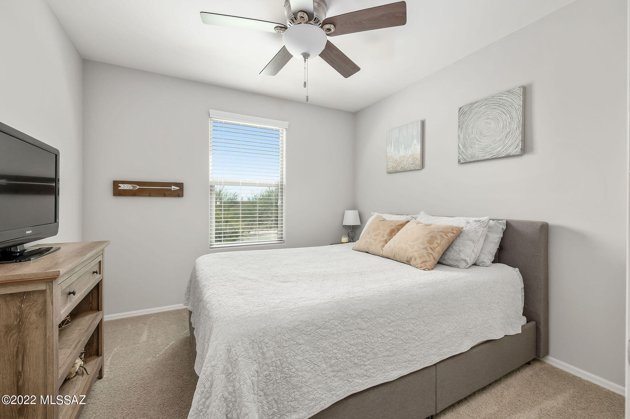 6580 E Via Jardin Verde
