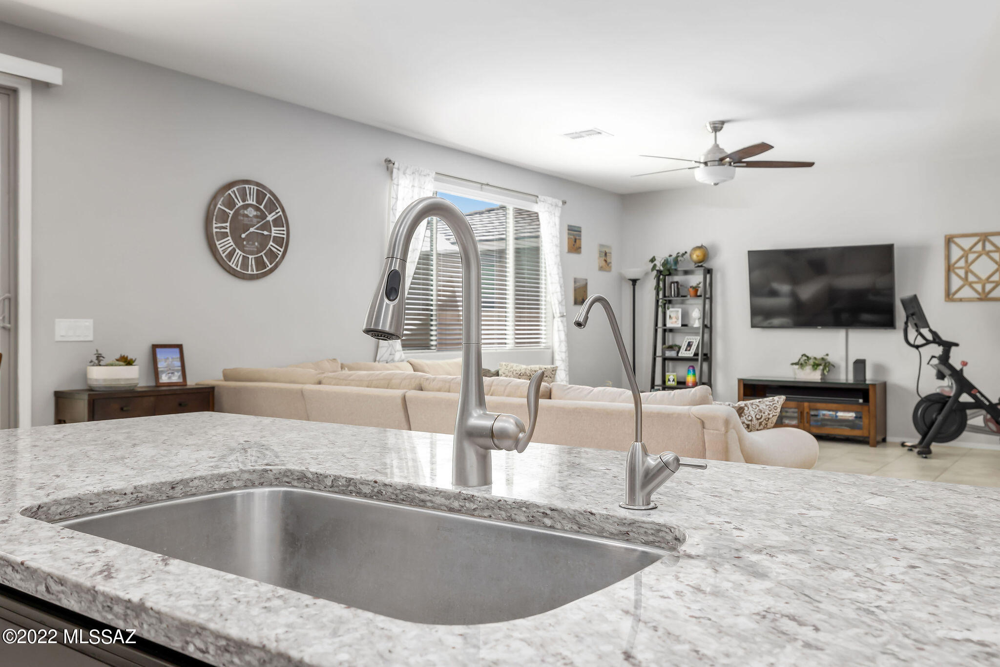 6580 E Via Jardin Verde