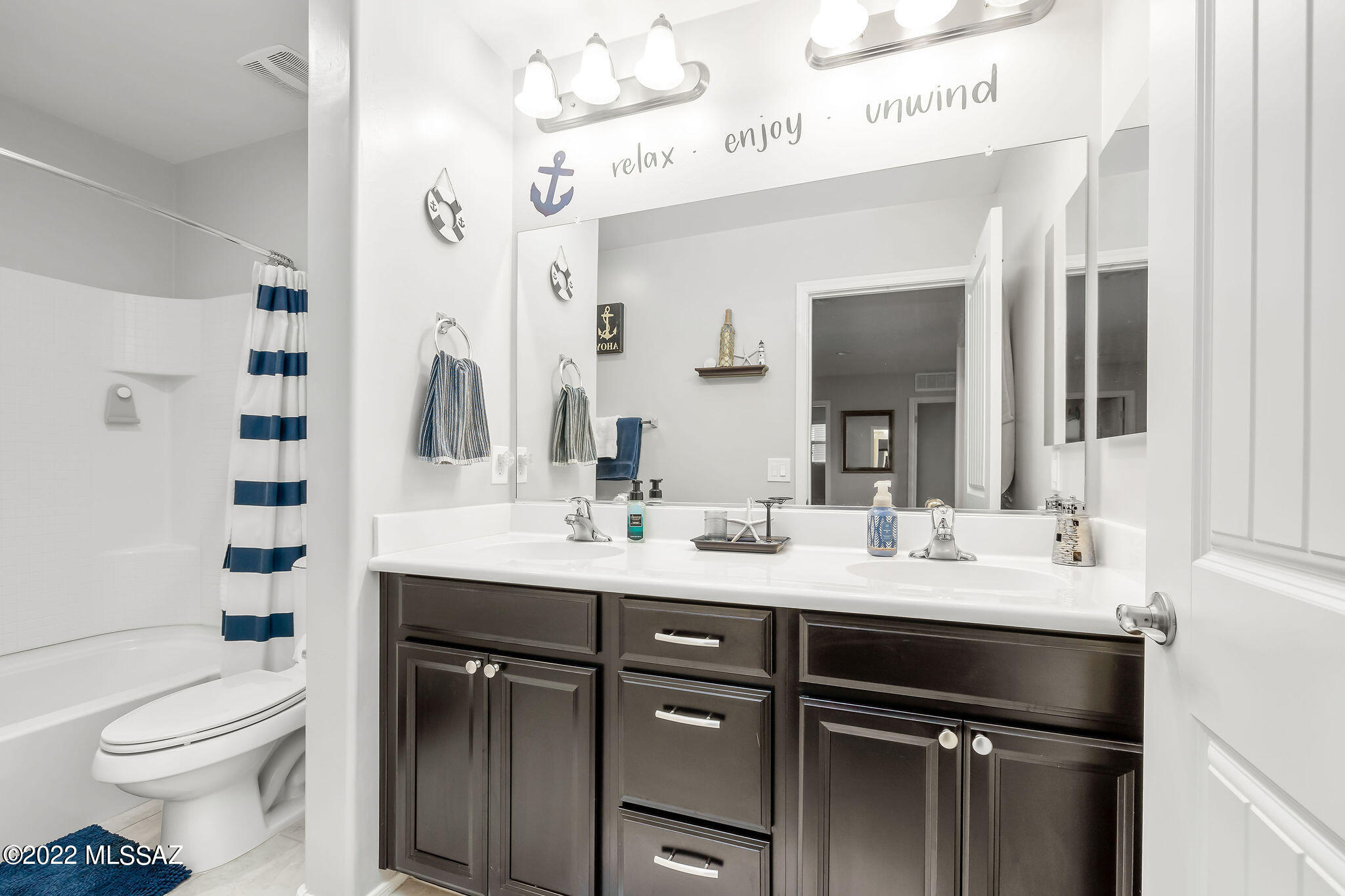 6580 E Via Jardin Verde