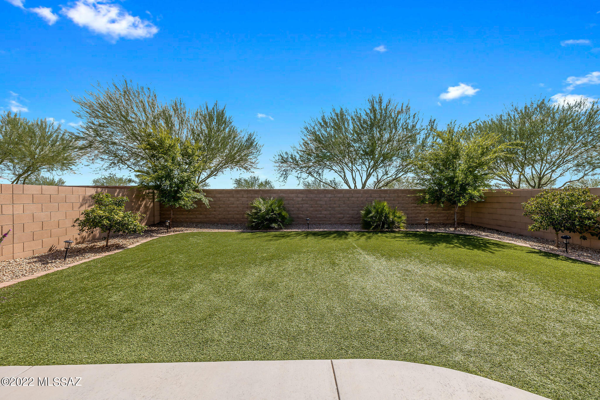 6580 E Via Jardin Verde