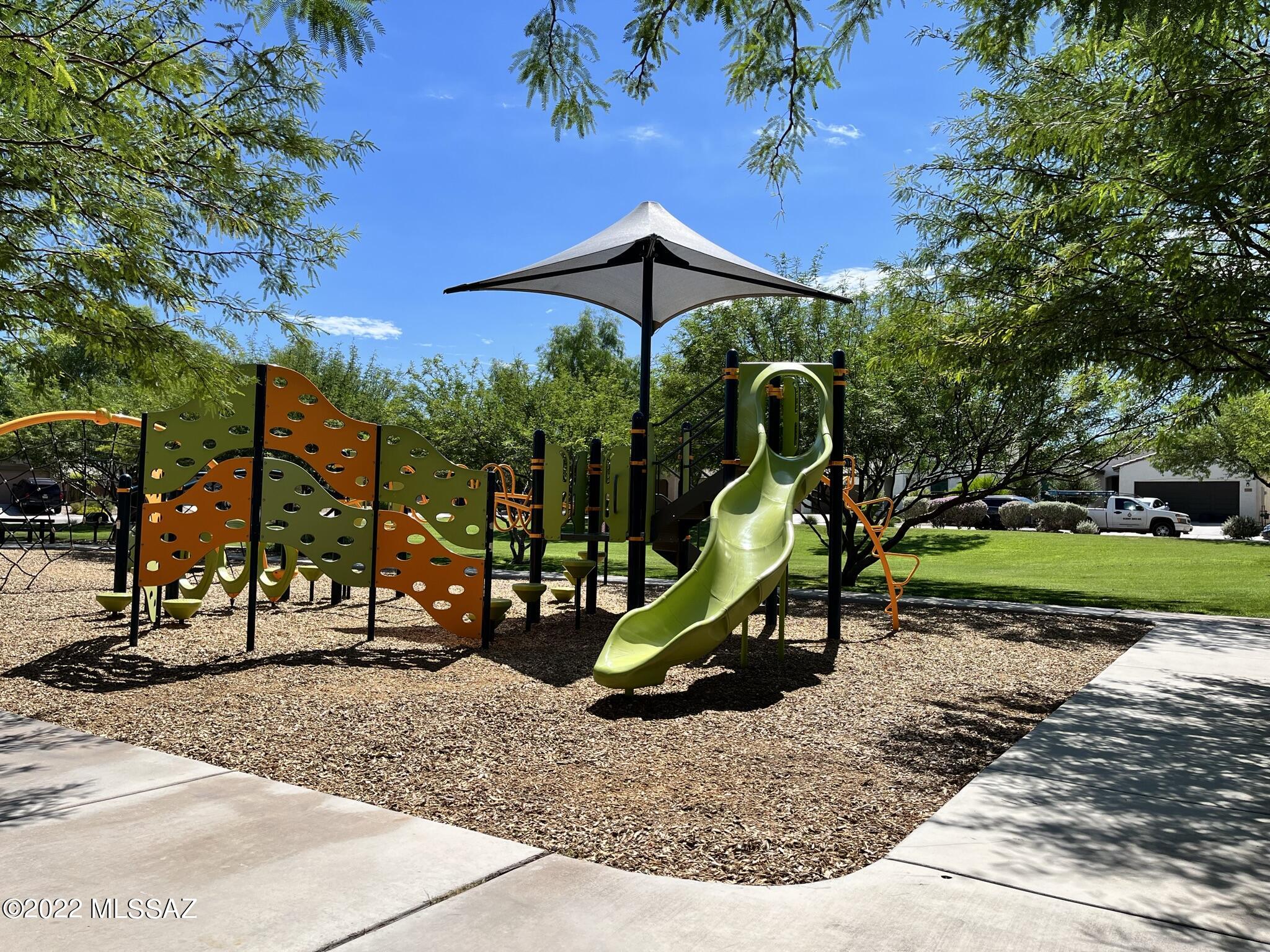6580 E Via Jardin Verde