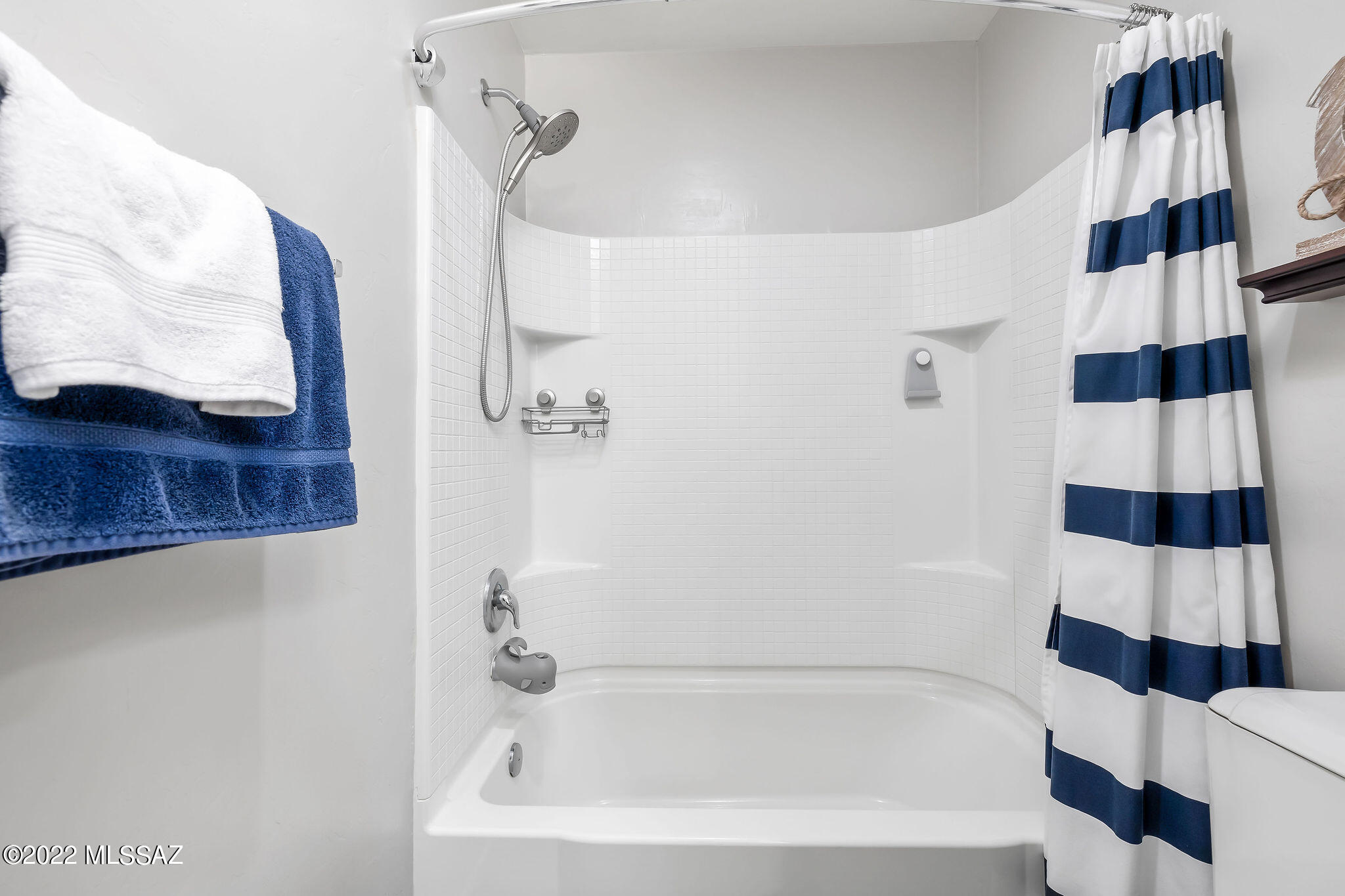 6580 E Via Jardin Verde