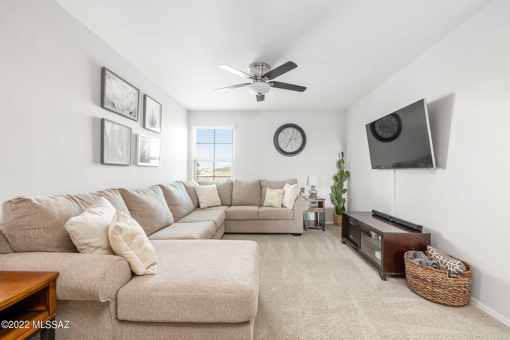 6580 E Via Jardin Verde