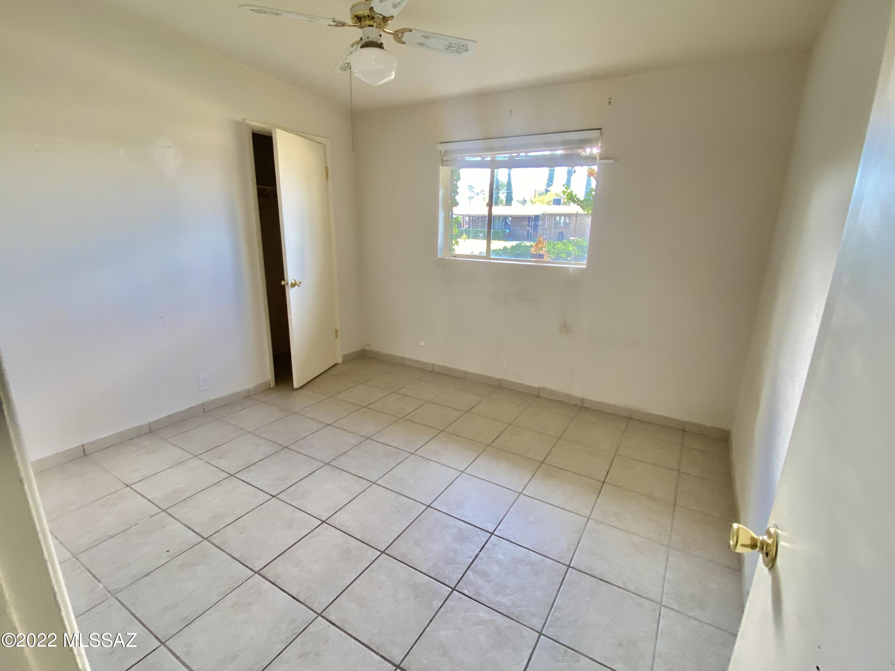 140 NE Freihage Drive