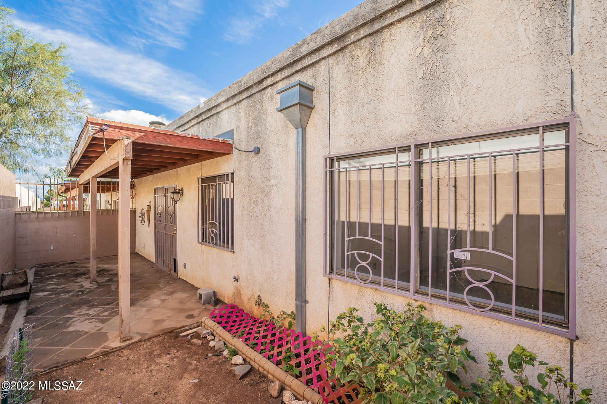 4511 Buena Loma Way