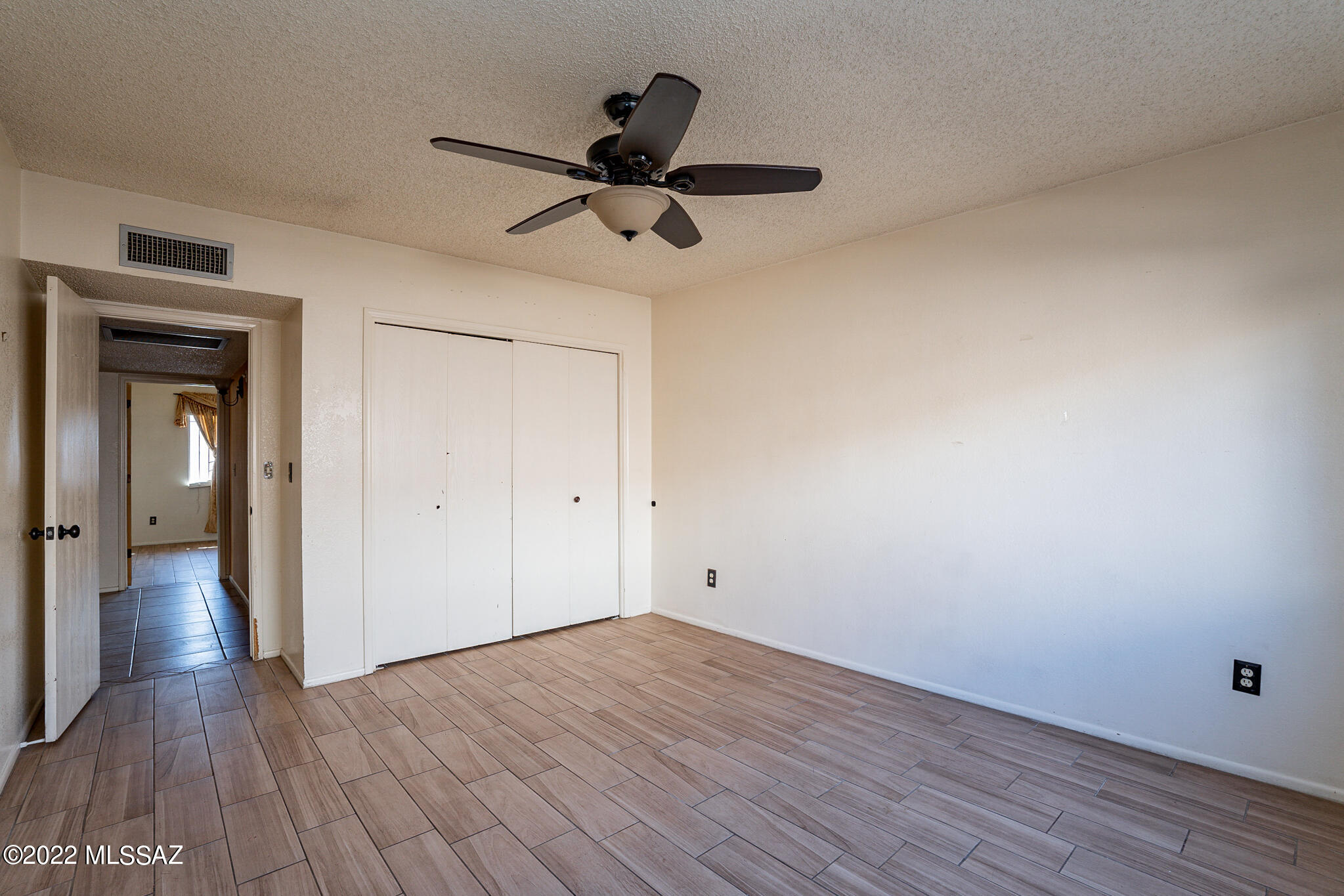 4511 Buena Loma Way