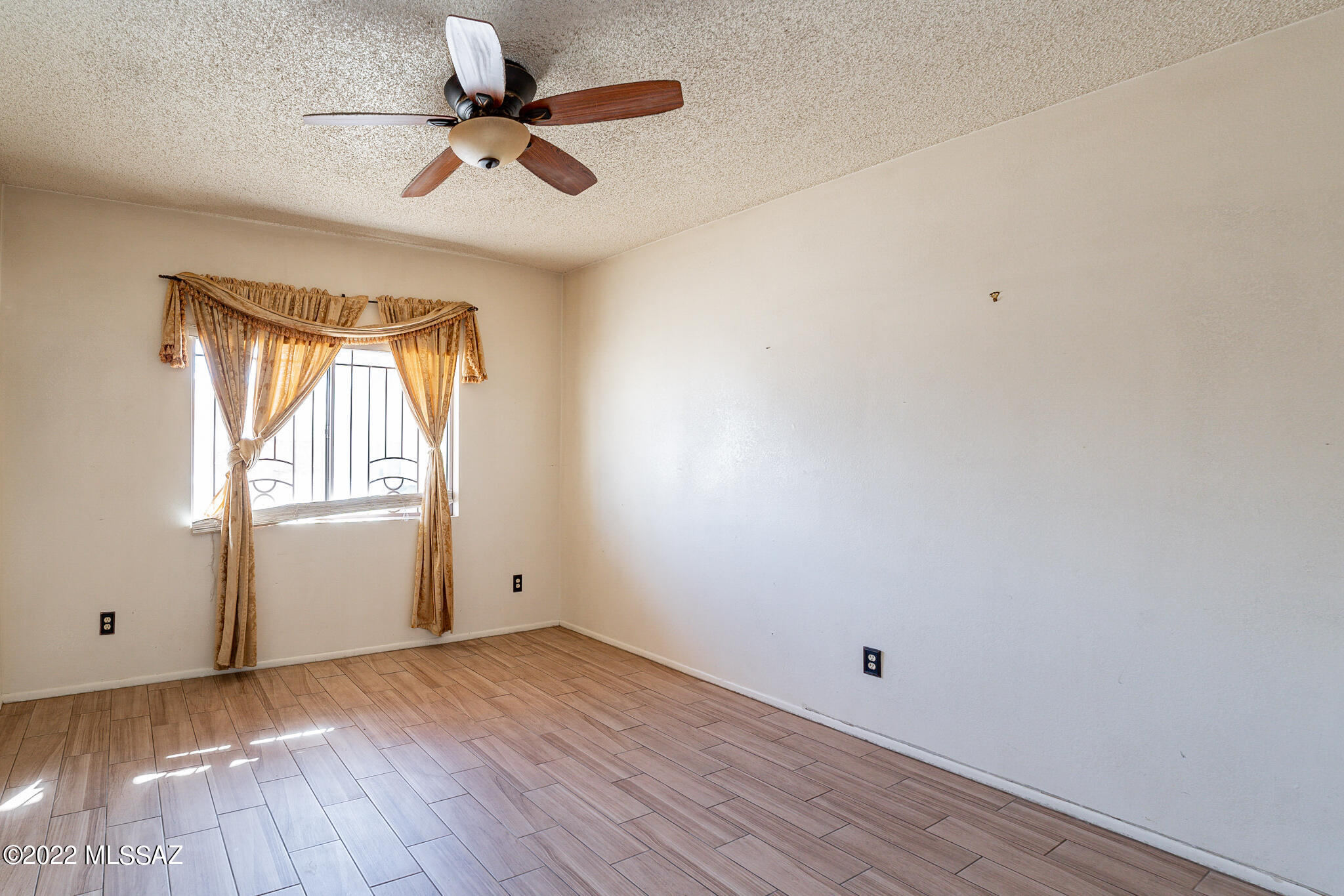 4511 Buena Loma Way