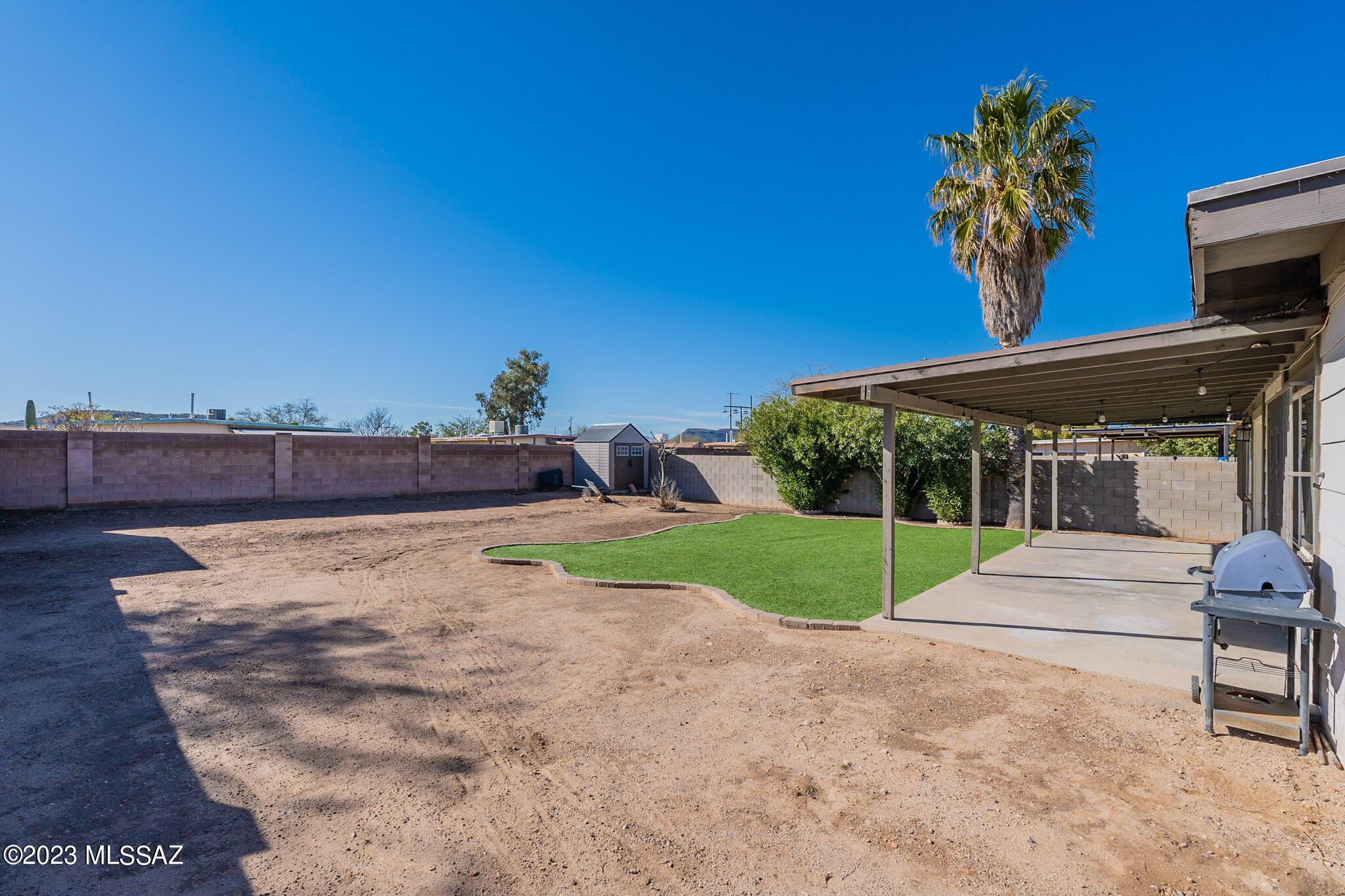 951 W Elvira Road