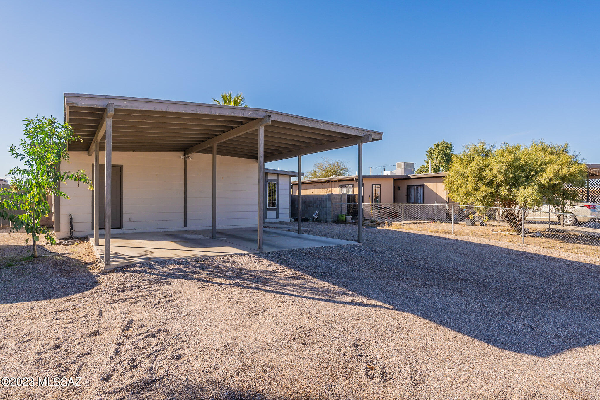 951 W Elvira Road