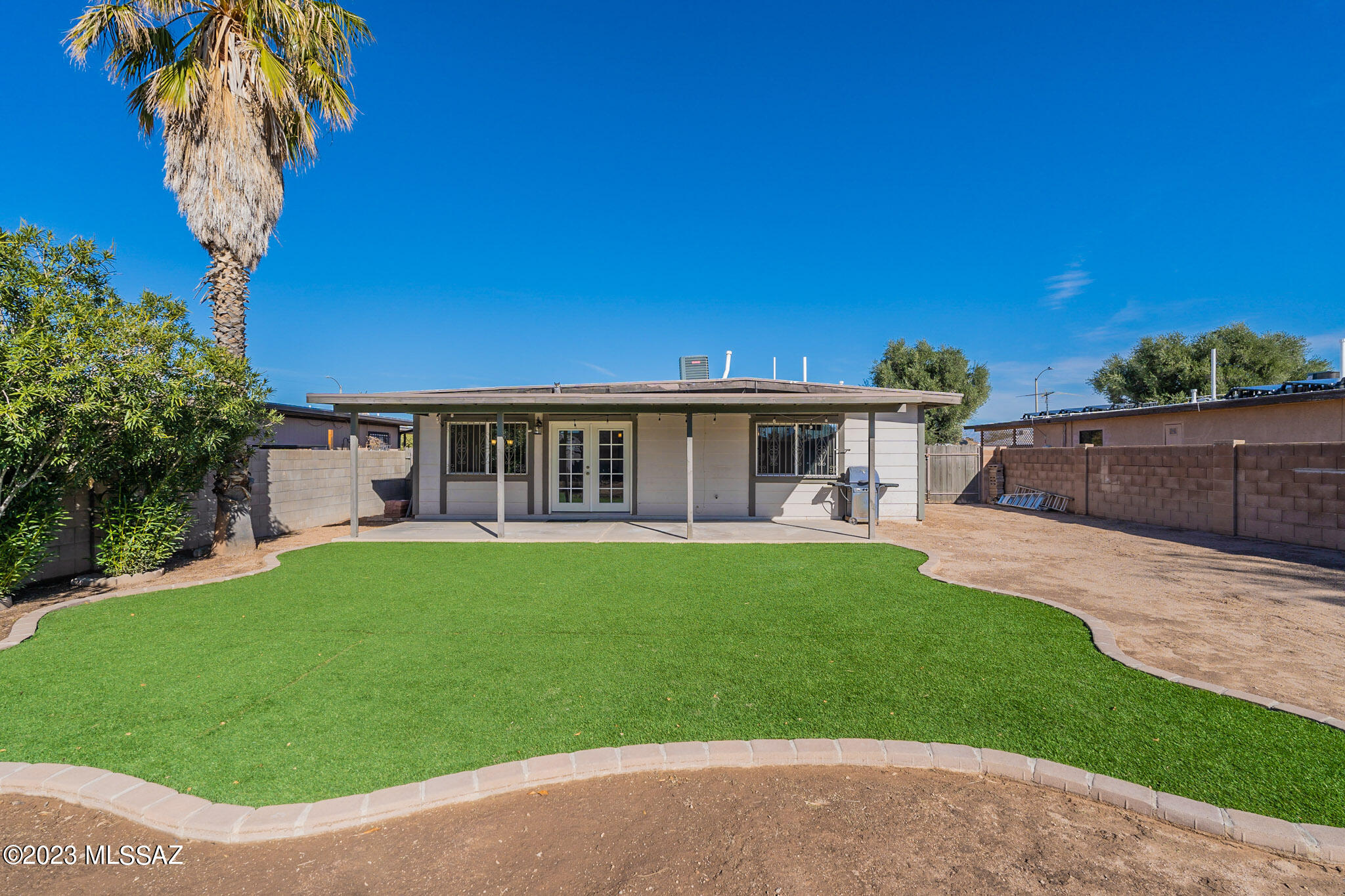 951 W Elvira Road