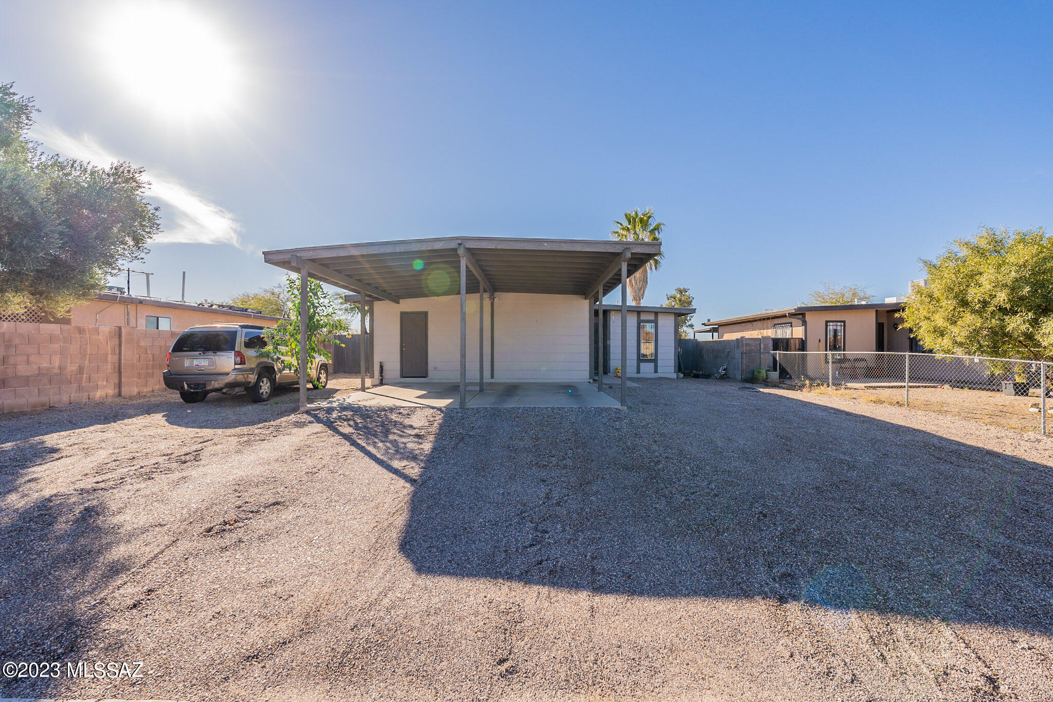 951 W Elvira Road