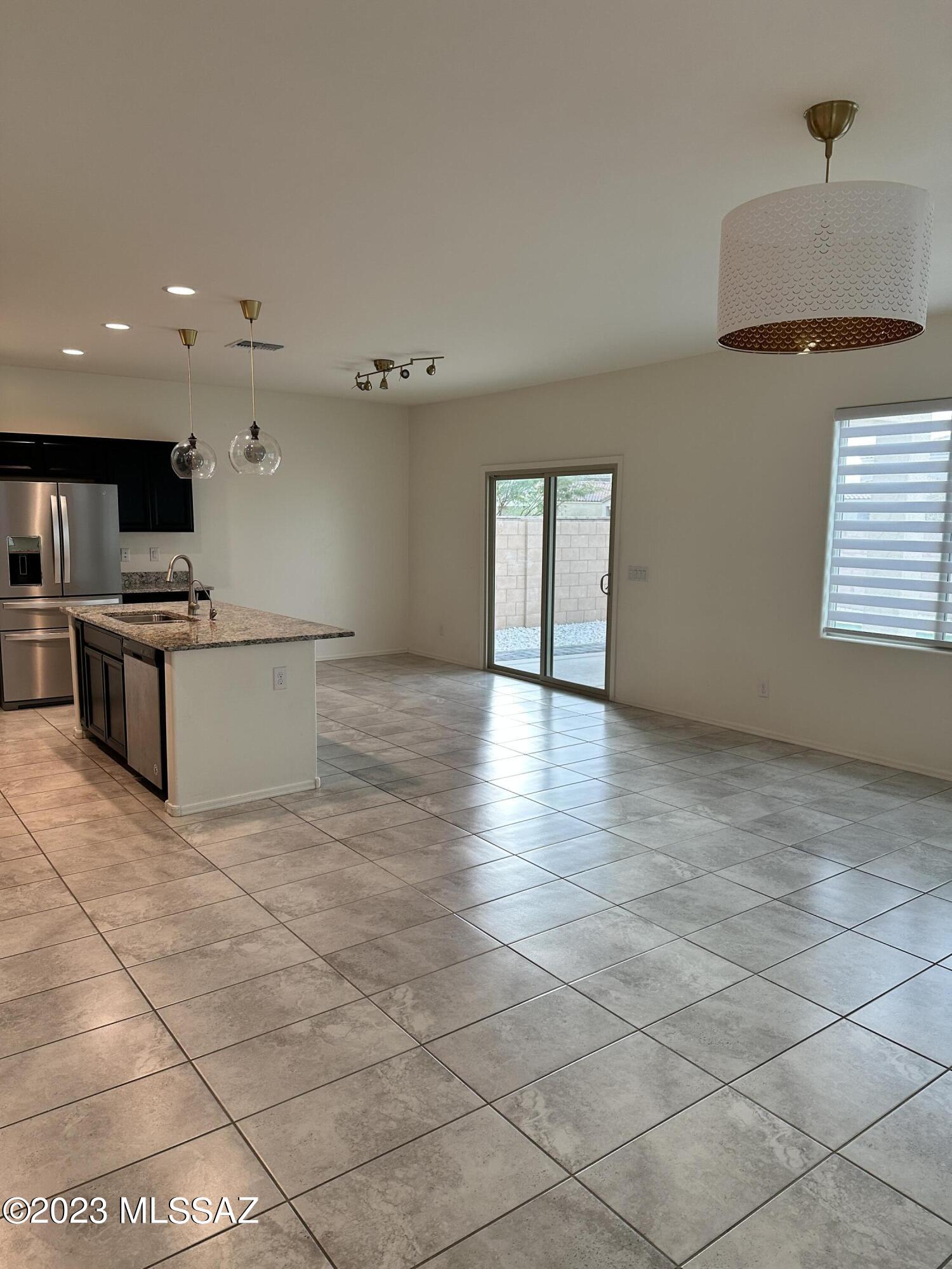 7544 S Circulo Rio Blanco