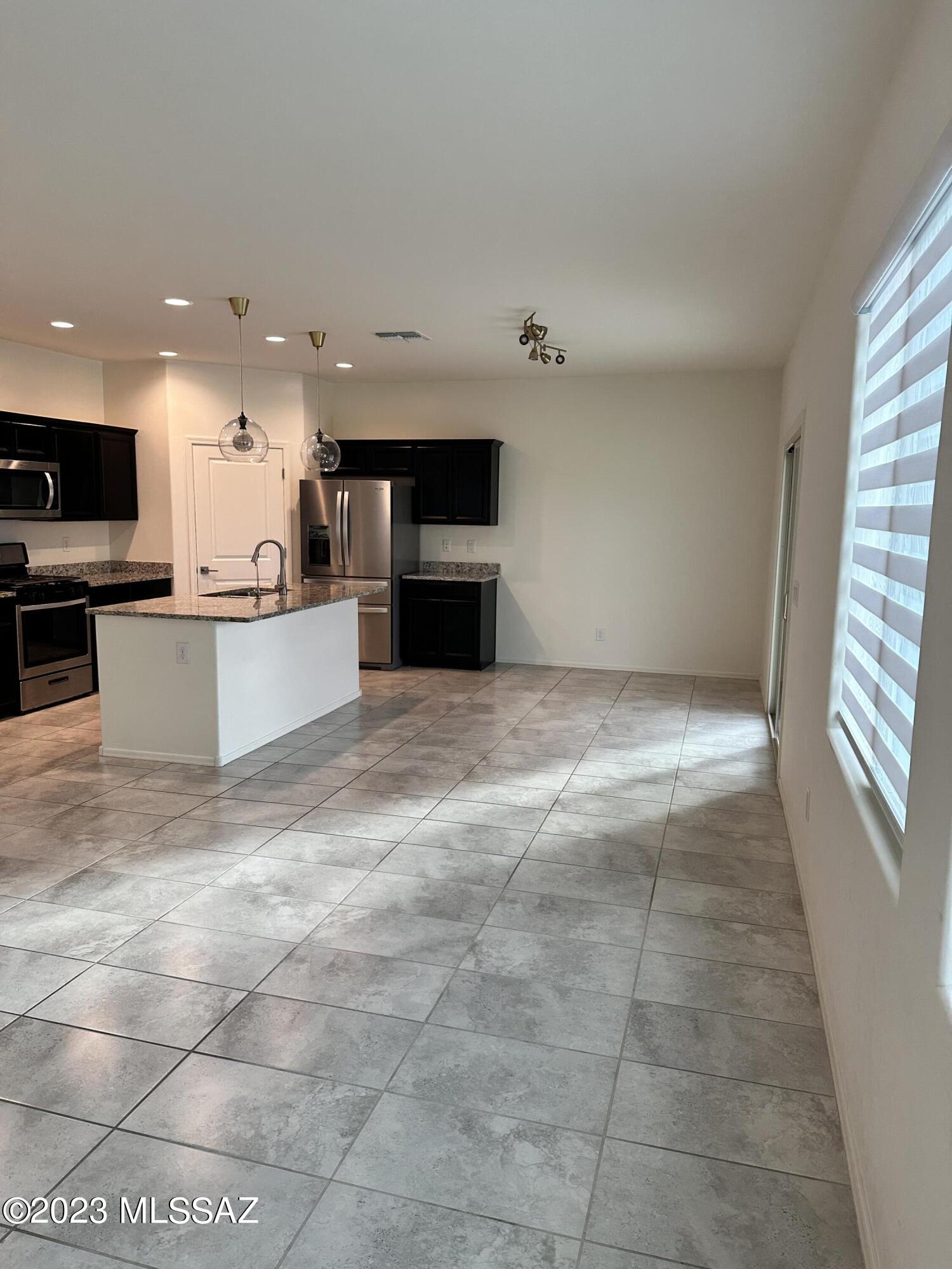 7544 S Circulo Rio Blanco