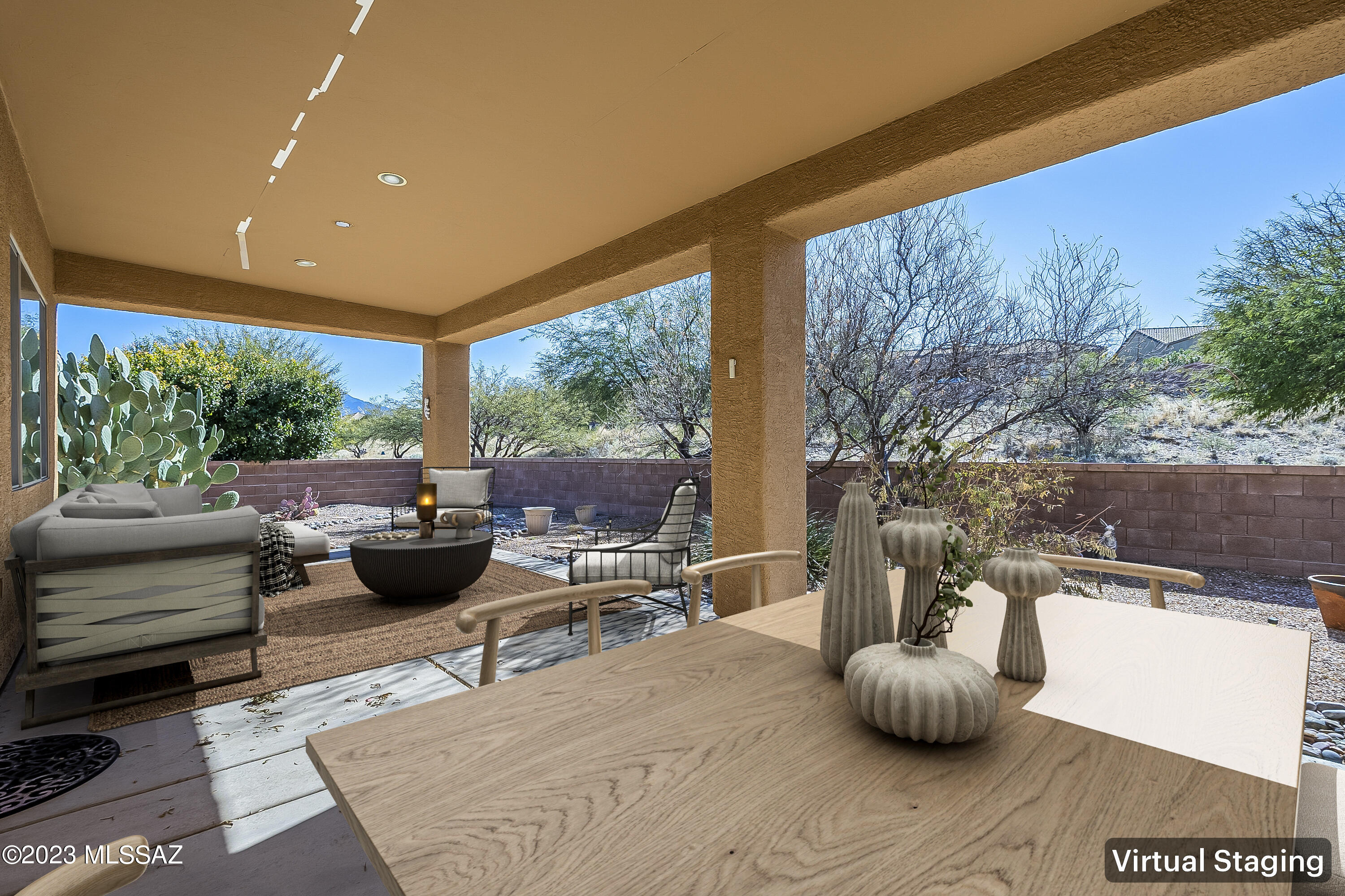 2057 W Acacia Bluffs Drive