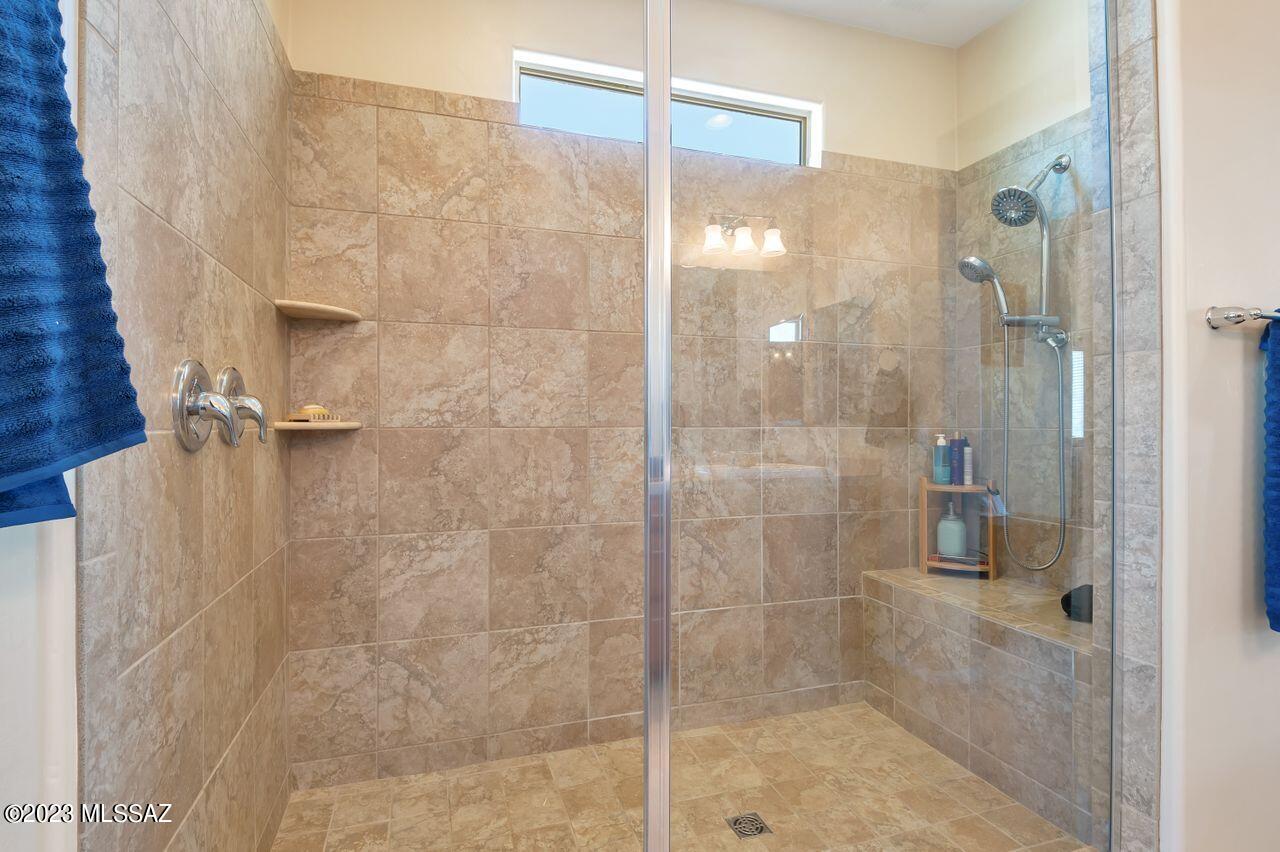 60947 E Eagle Ridge Drive