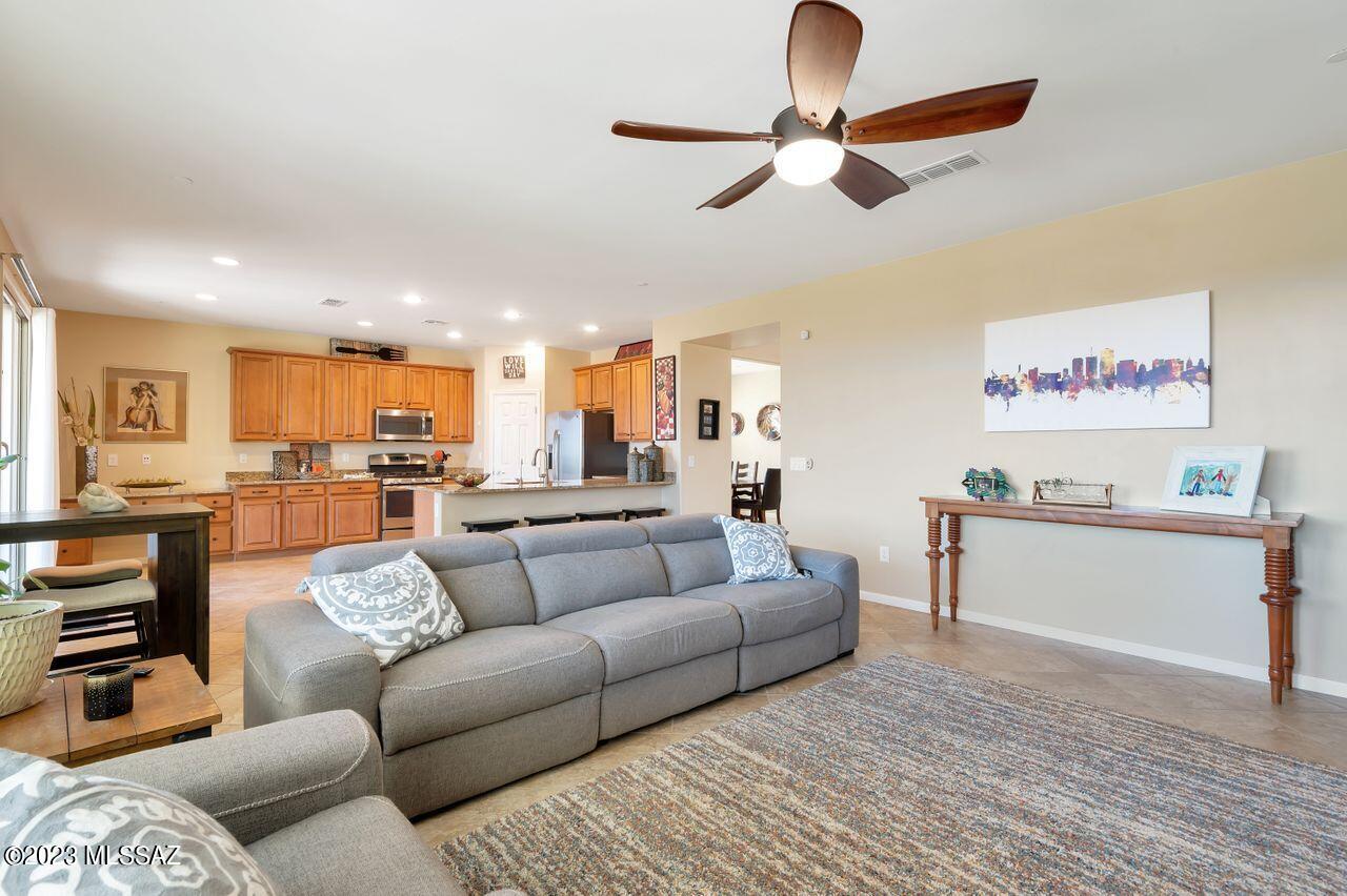 60947 E Eagle Ridge Drive