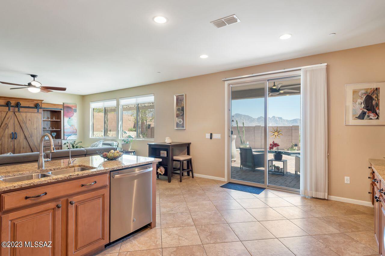 60947 E Eagle Ridge Drive