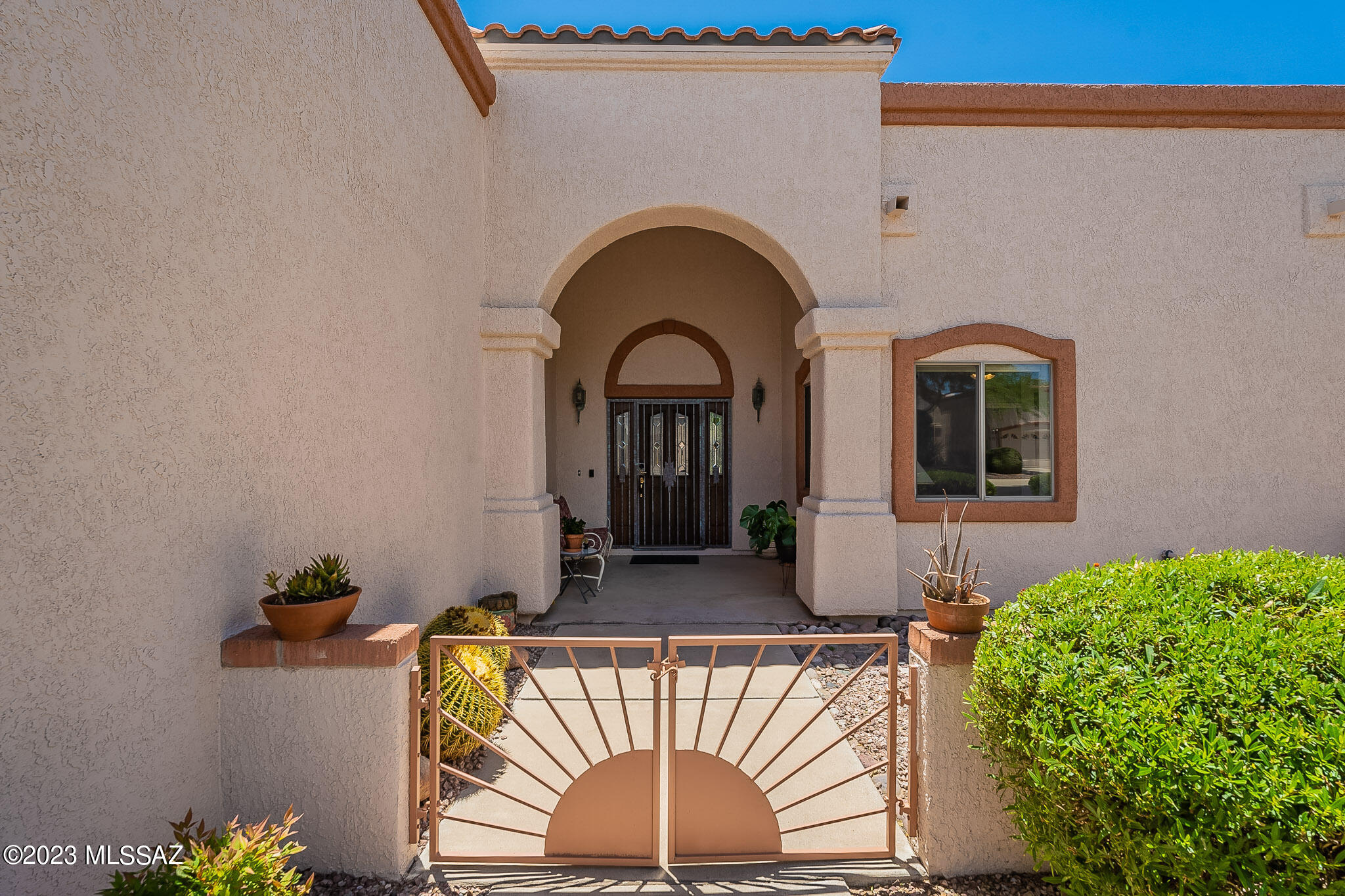 1367 W Dry Wash Place