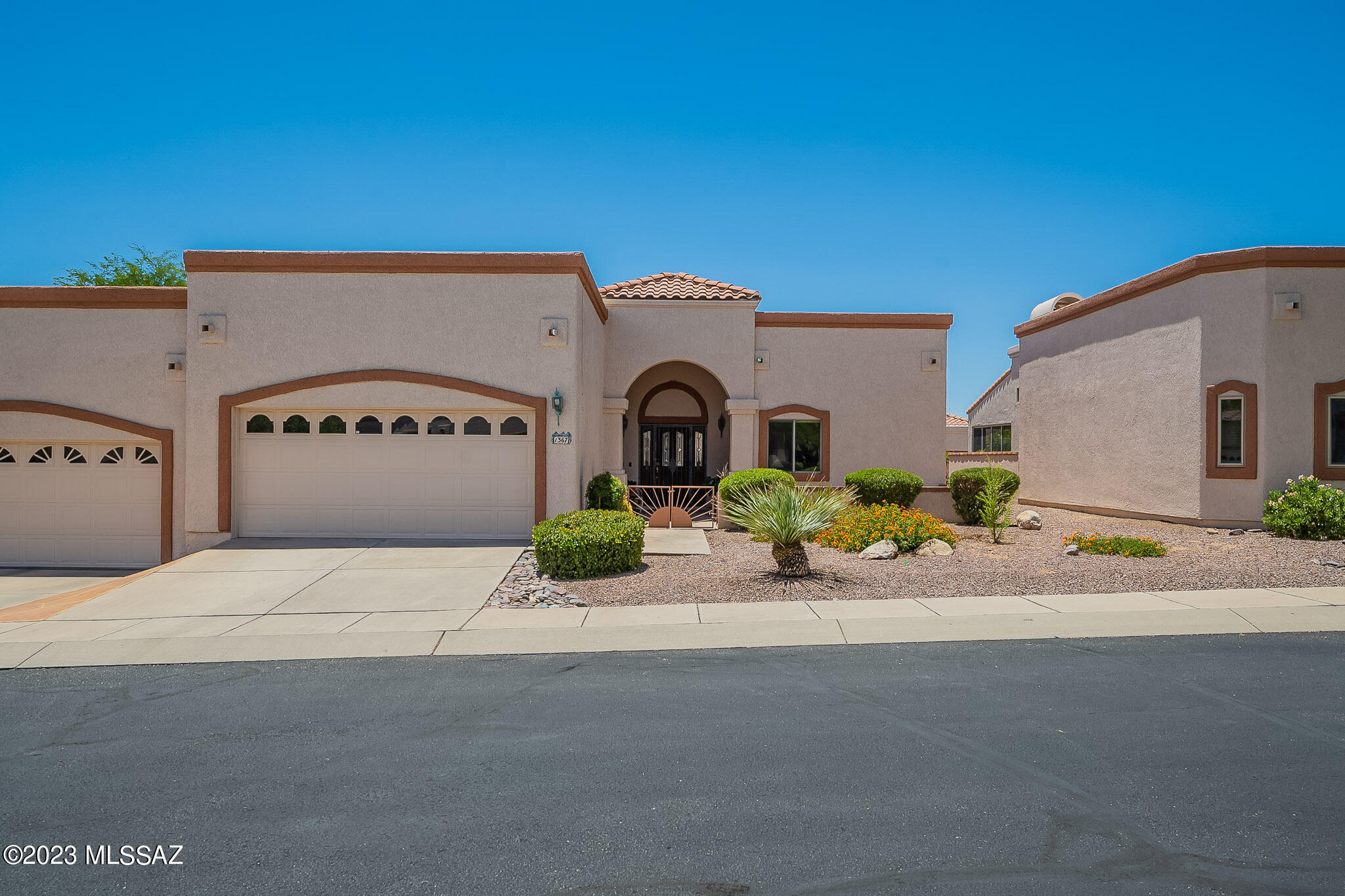1367 W Dry Wash Place