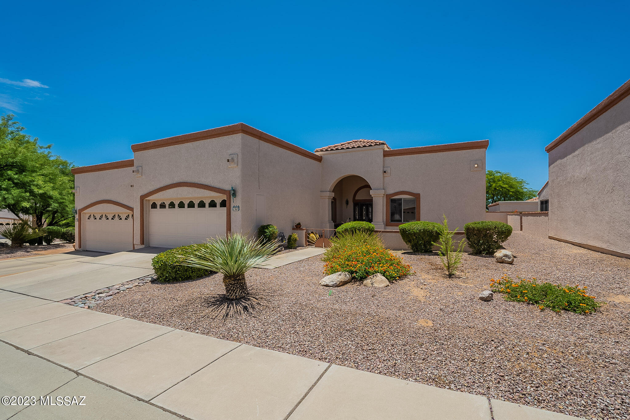 1367 W Dry Wash Place