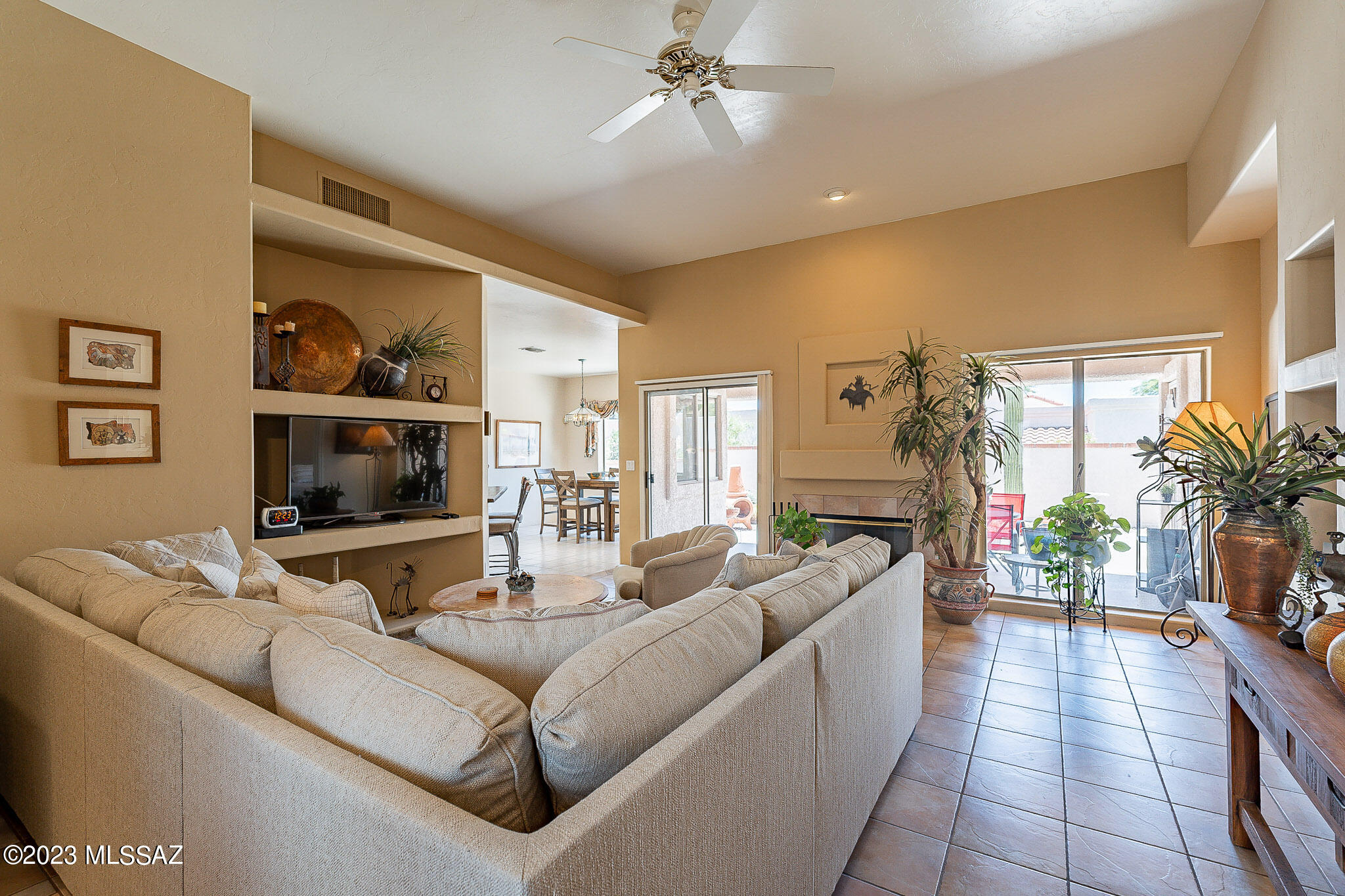 1367 W Dry Wash Place