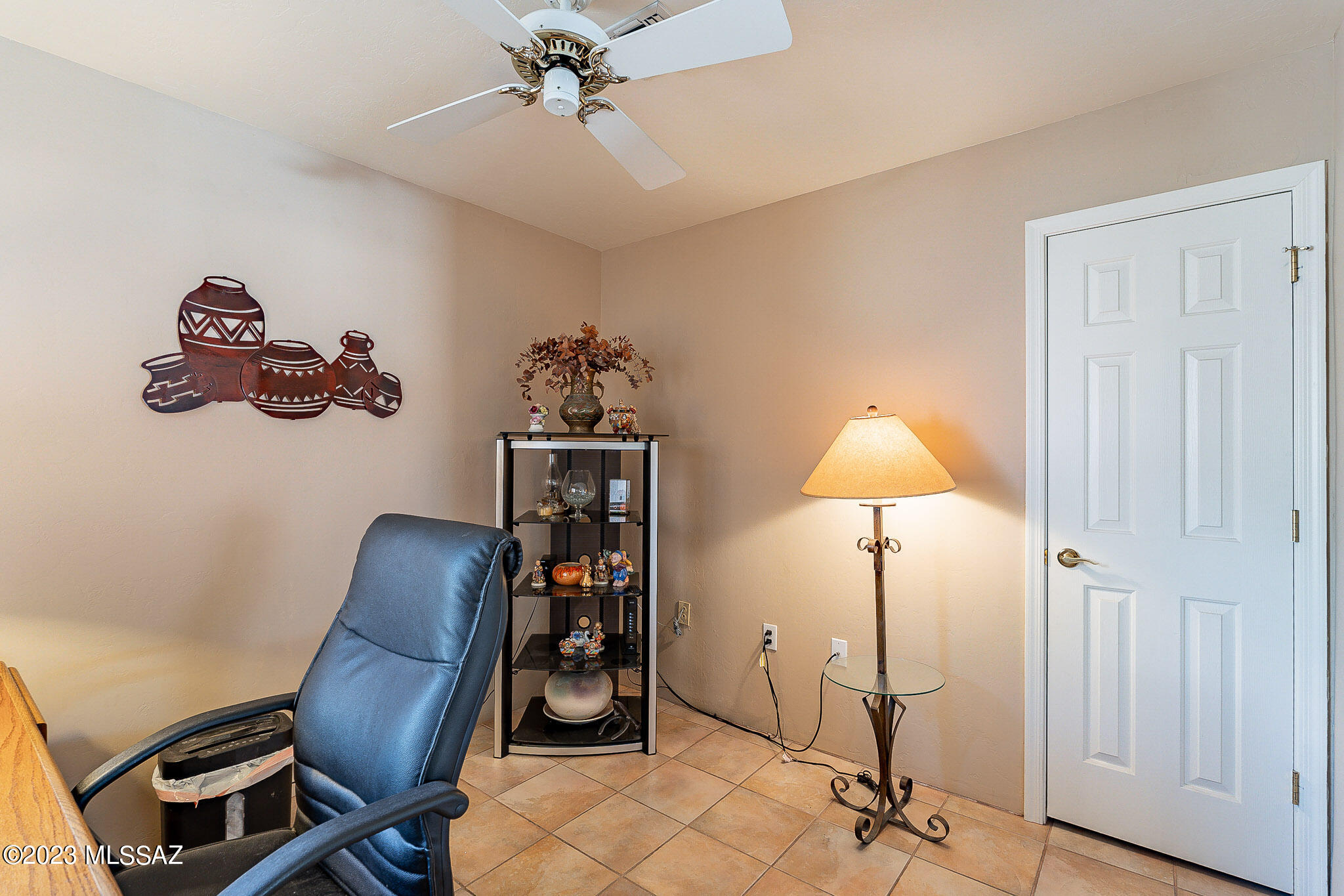1367 W Dry Wash Place